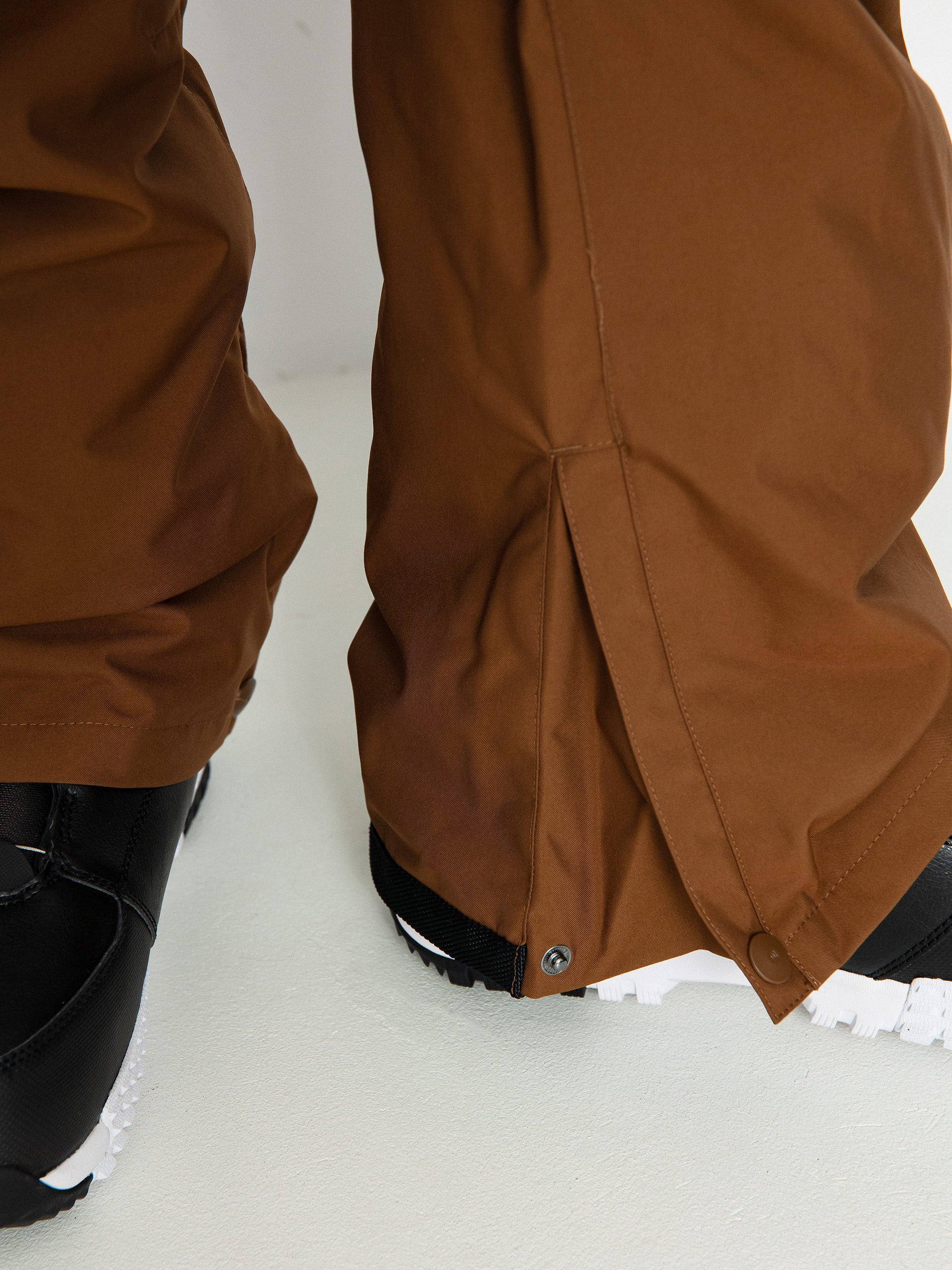 Pánské Snowboardové kalhoty DC Docile Bib (bison)