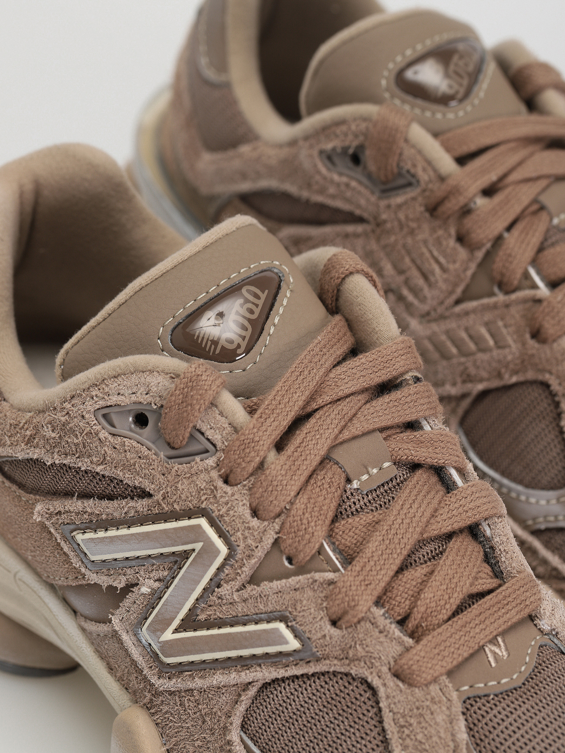Boty New Balance 9060 (mushroom)