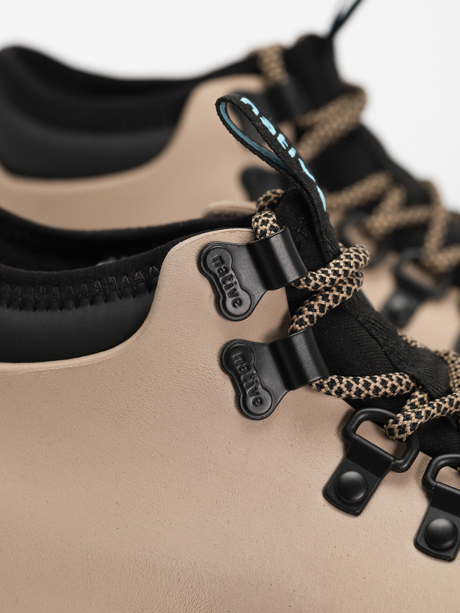 Zimní boty Native Fitzsimmons Citylite (flax tan/flax tan/jiffy black)