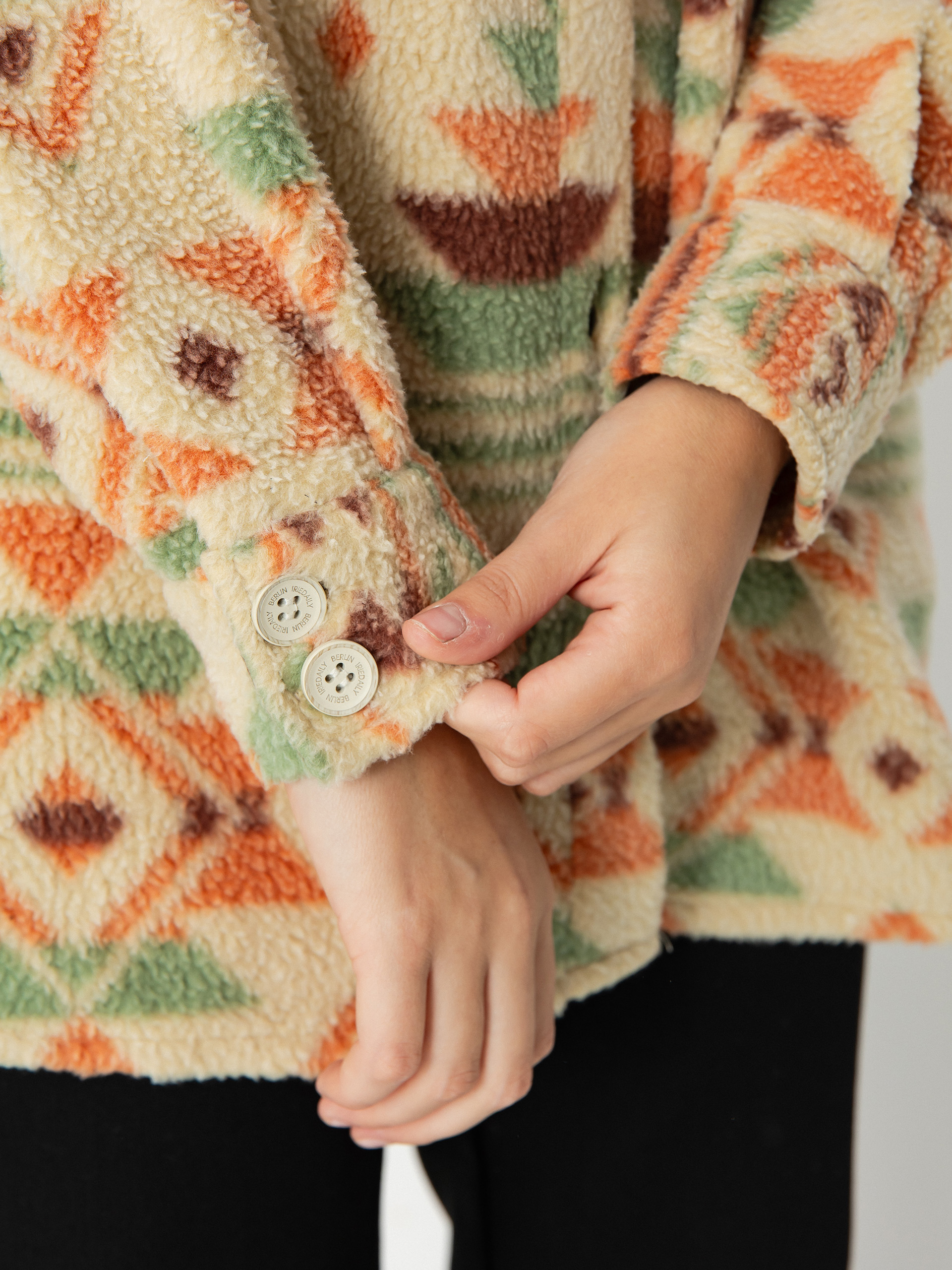 Bunda Iriedaily Fluffle Wmn (beige)