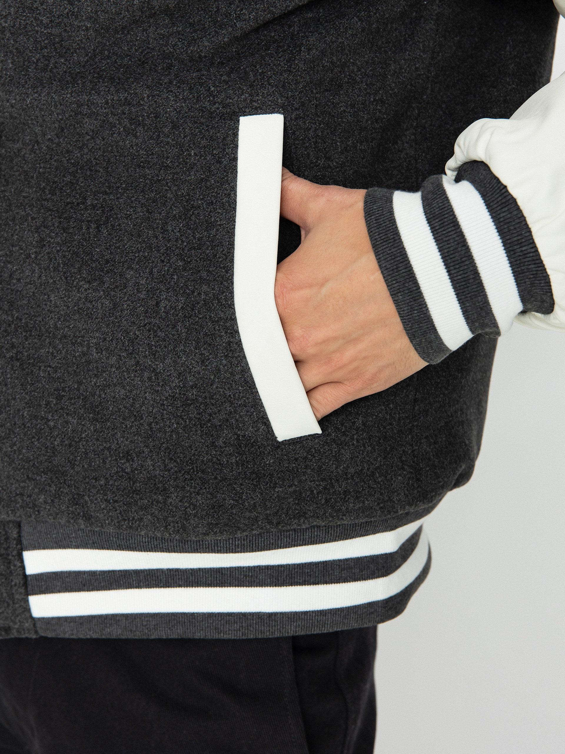 Bunda MassDnm Athletic (black)