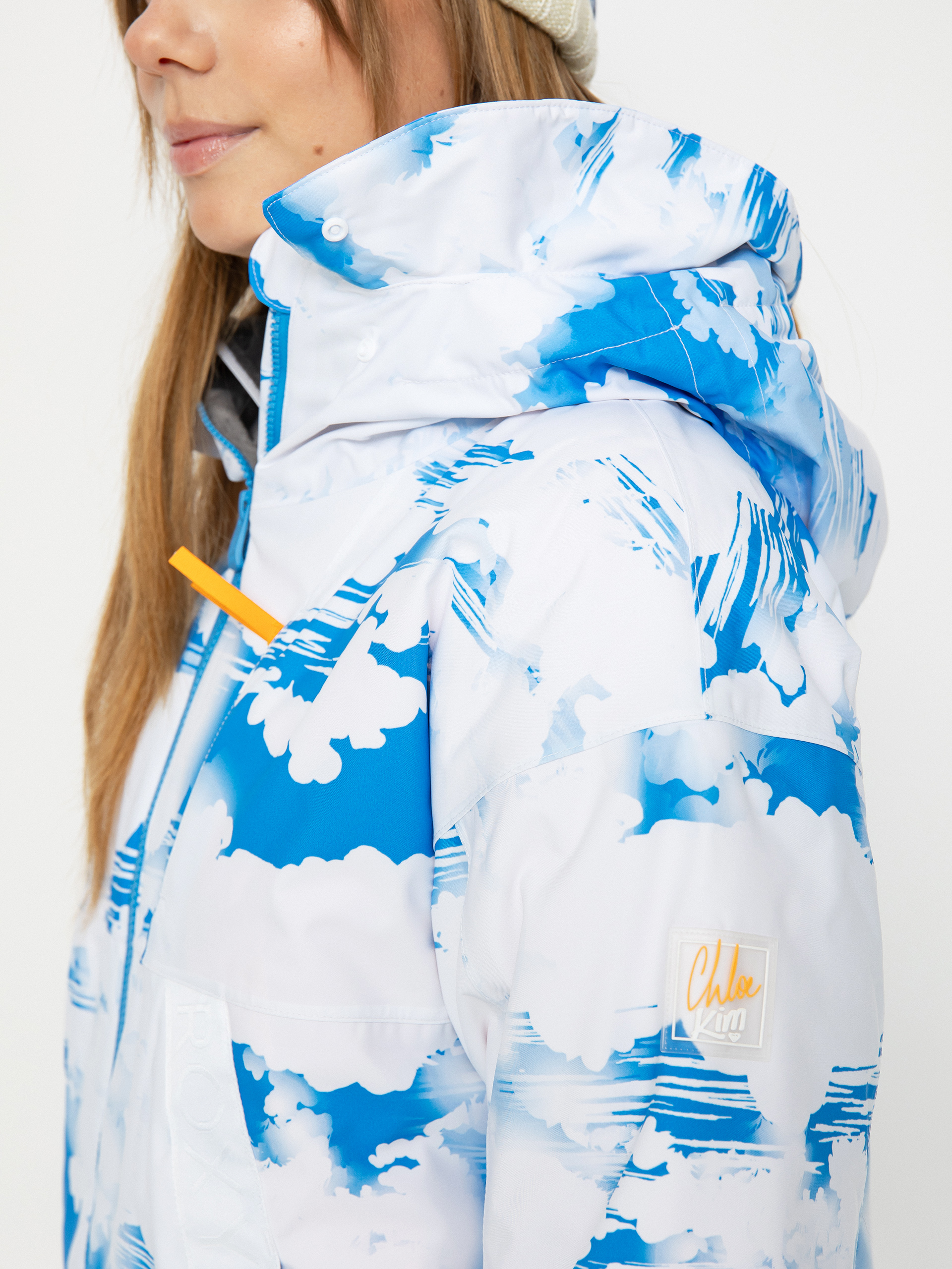 Dámská Snowboardová bunda Roxy Chloe Kim (azure blue clouds)