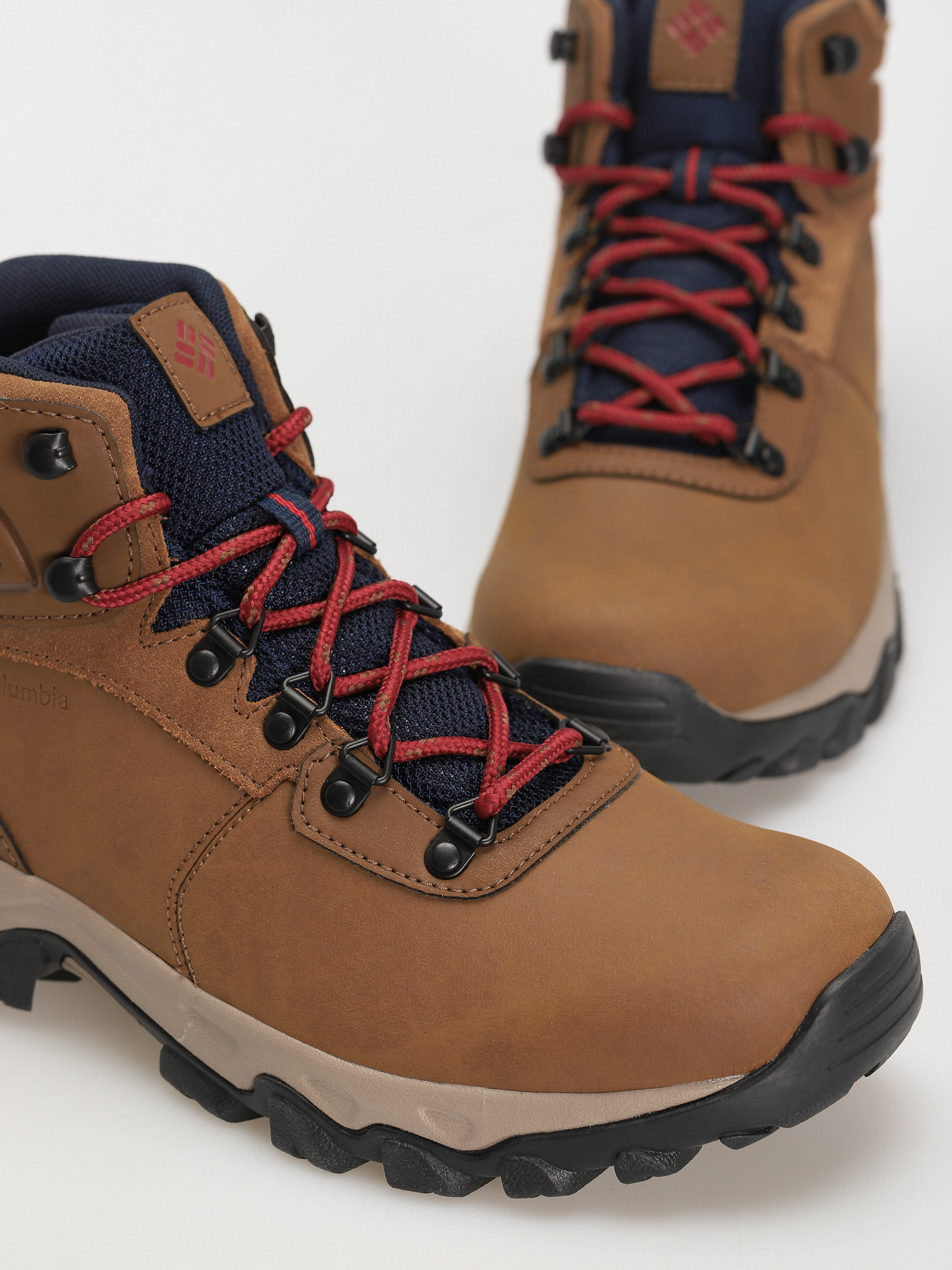Boty Columbia Newton Ridge Plus II Waterproof (light brown/red velvet)