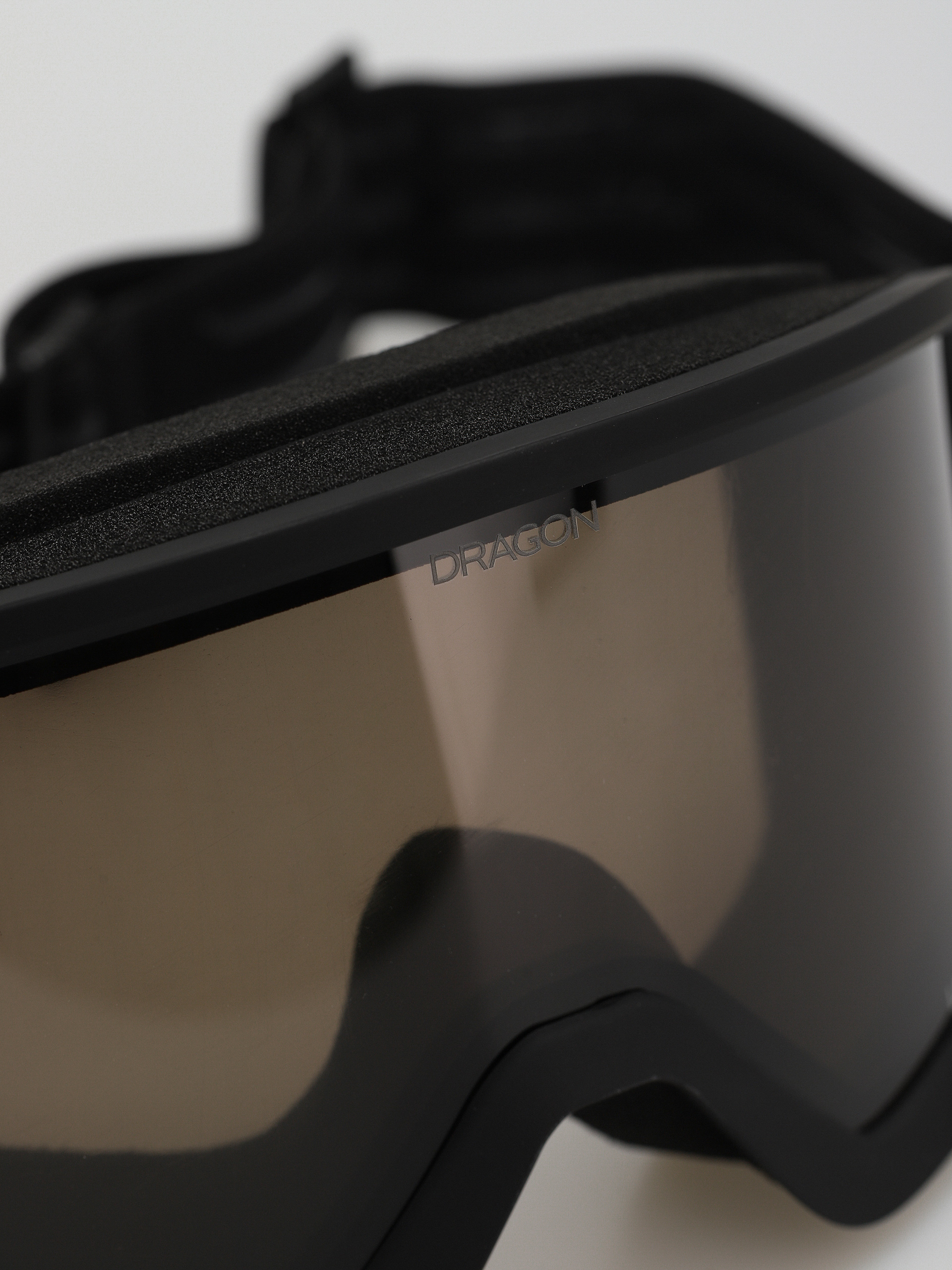 Brýle na snowboard Dragon DX3 L OTG (classicblack/lumalens dark smoke)