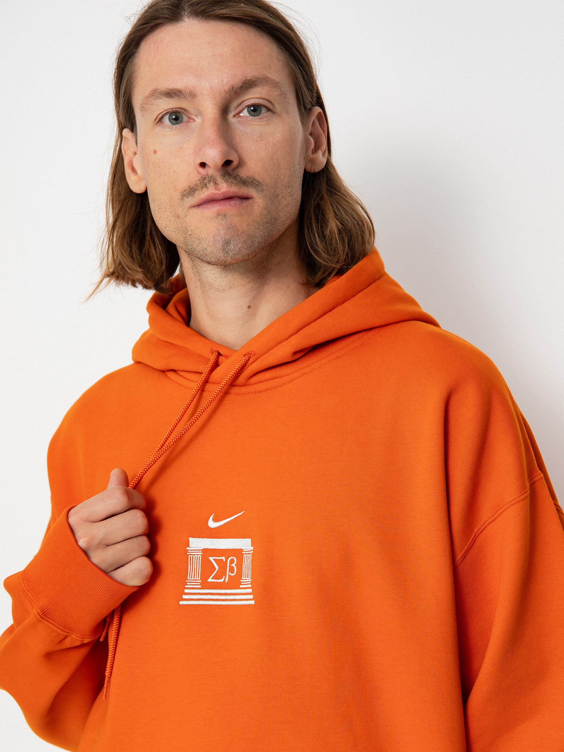 Mikina s kapucí Nike SB Veikos GFX HD (campfire orange/light bone)