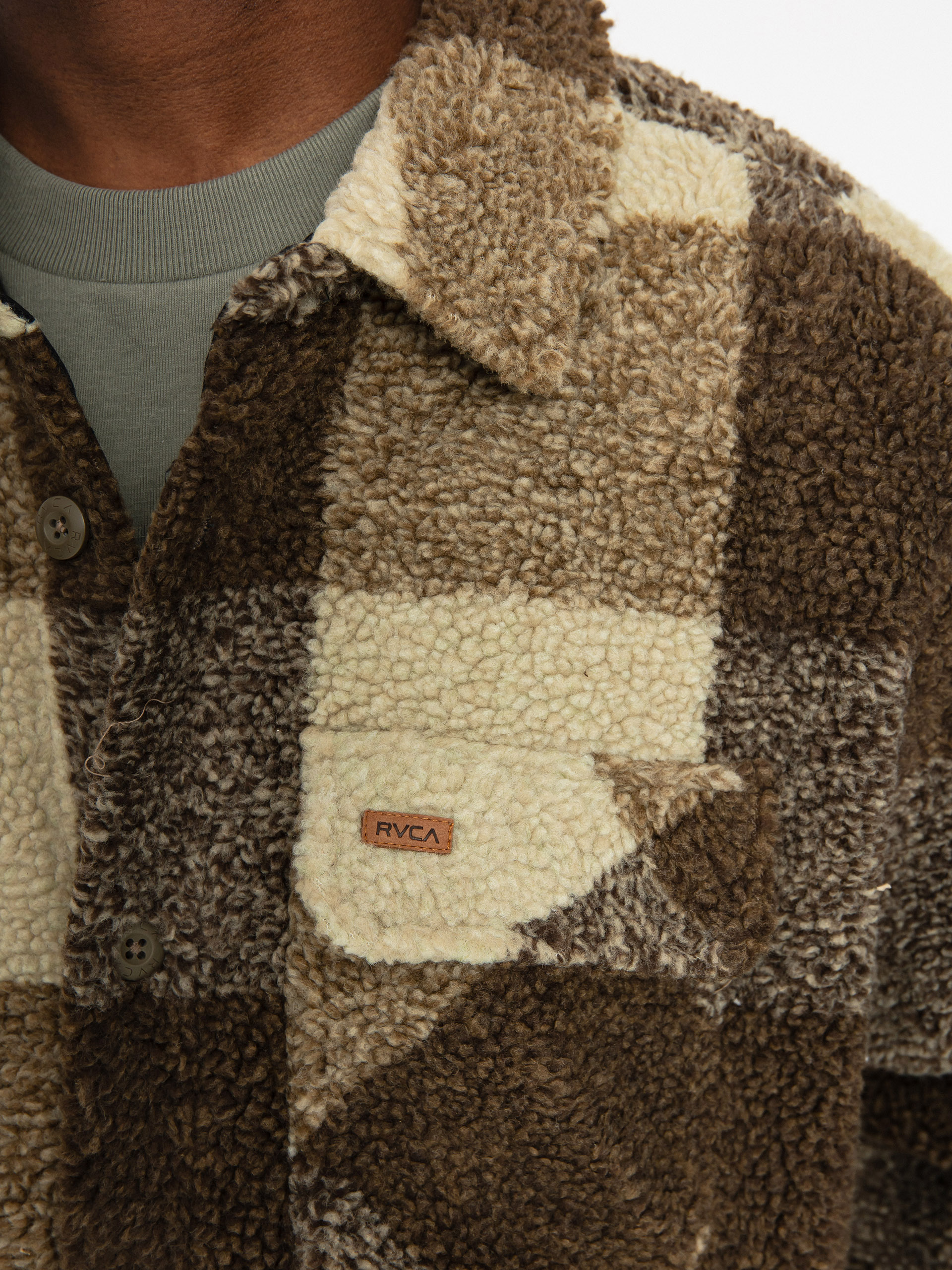 Bunda RVCA Lockheart Sherpa (khaki)