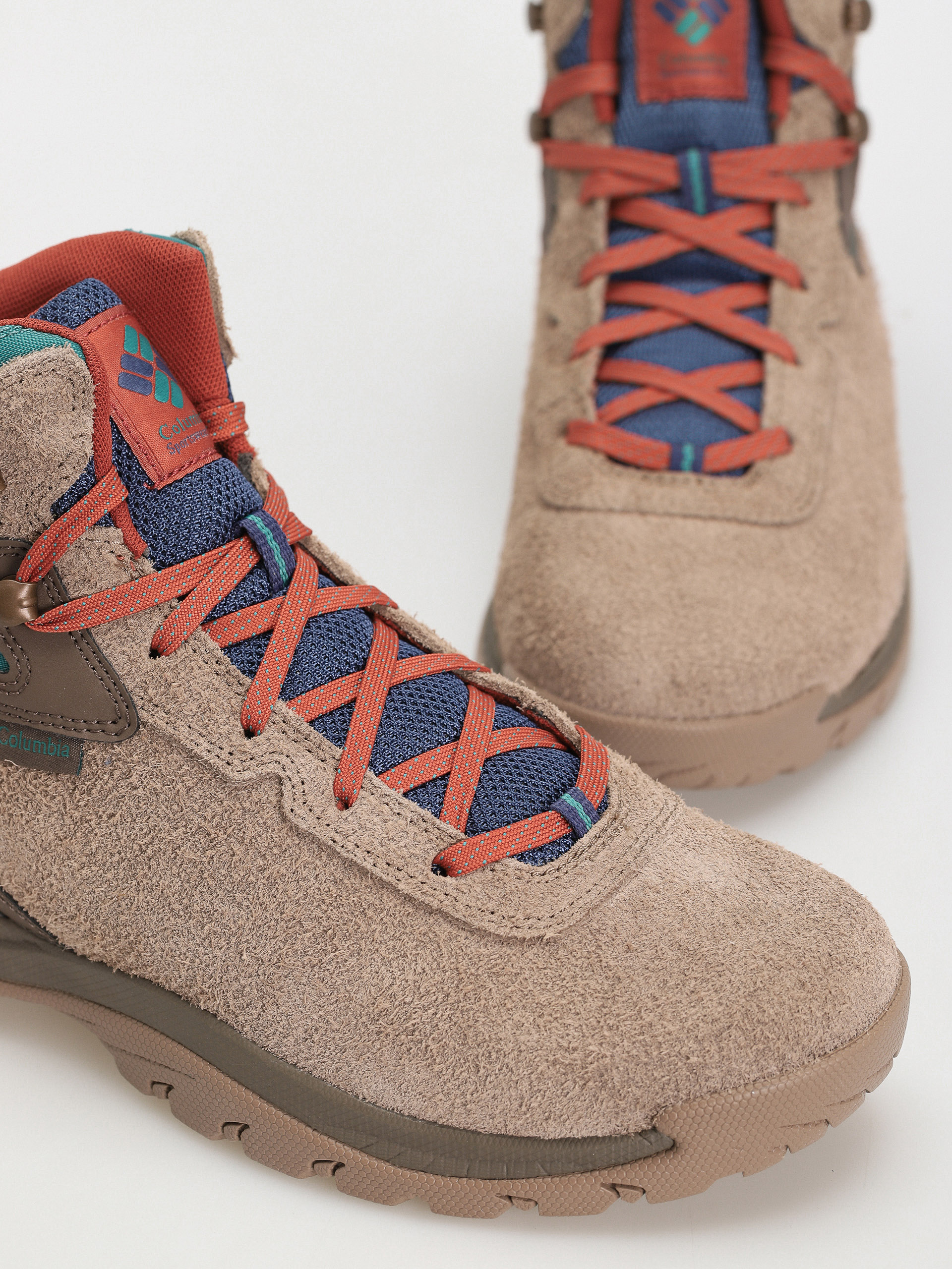 Boty Columbia Newton Ridge Bc (ash brown/waterfall)