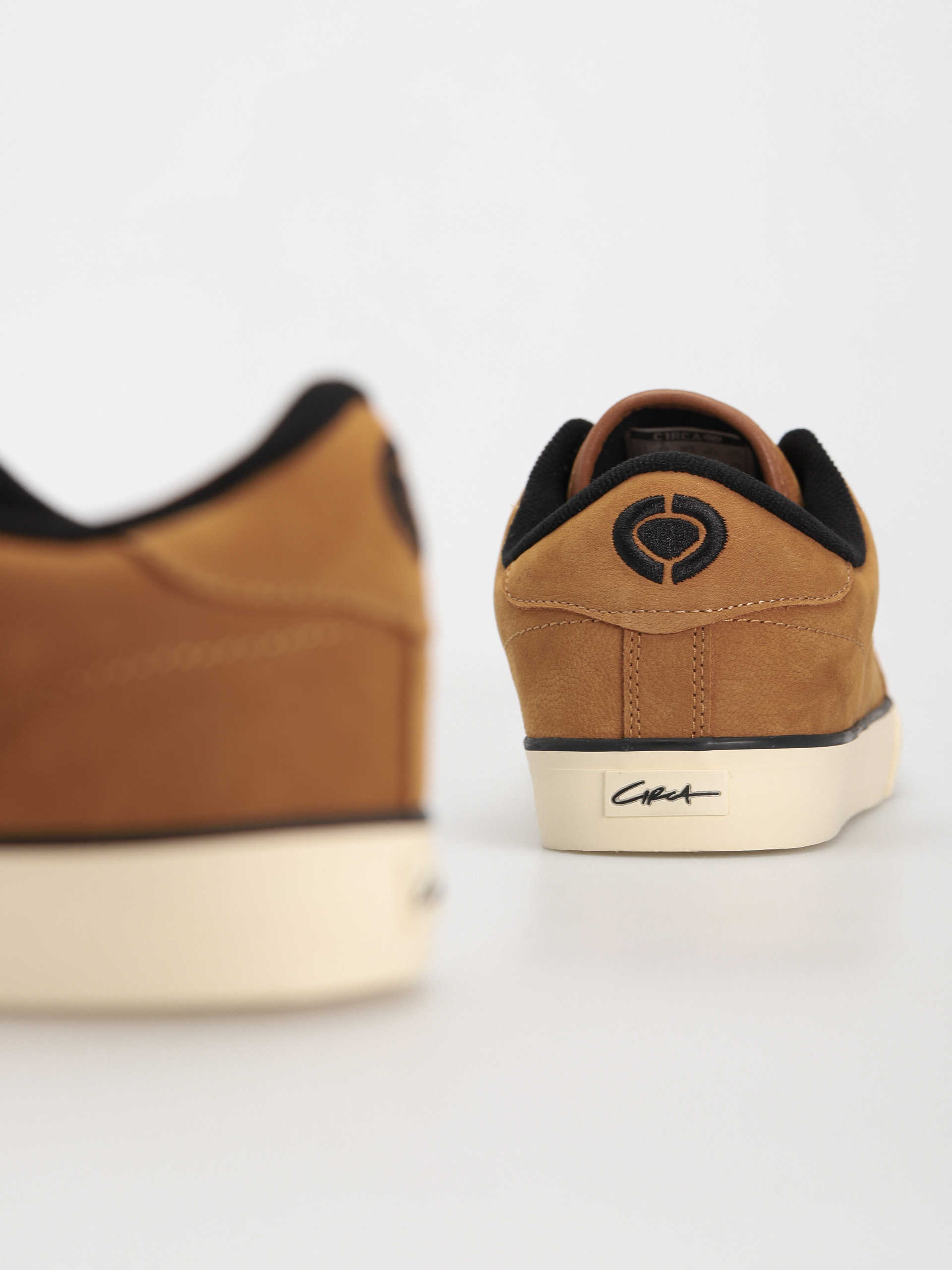 Boty Circa Al 50 Se (ochre/black/off white)
