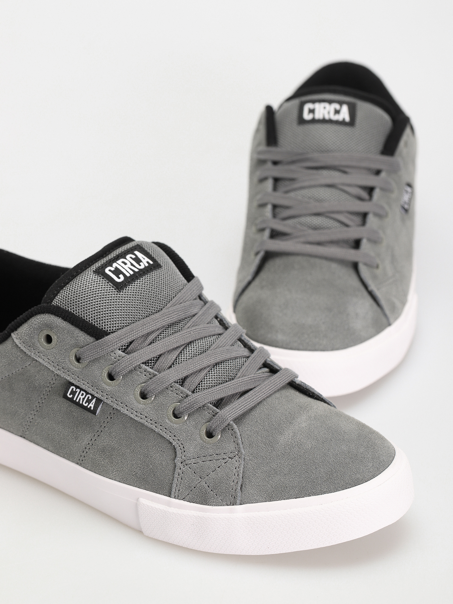 Boty Circa Cero (dark shadow/black/white)