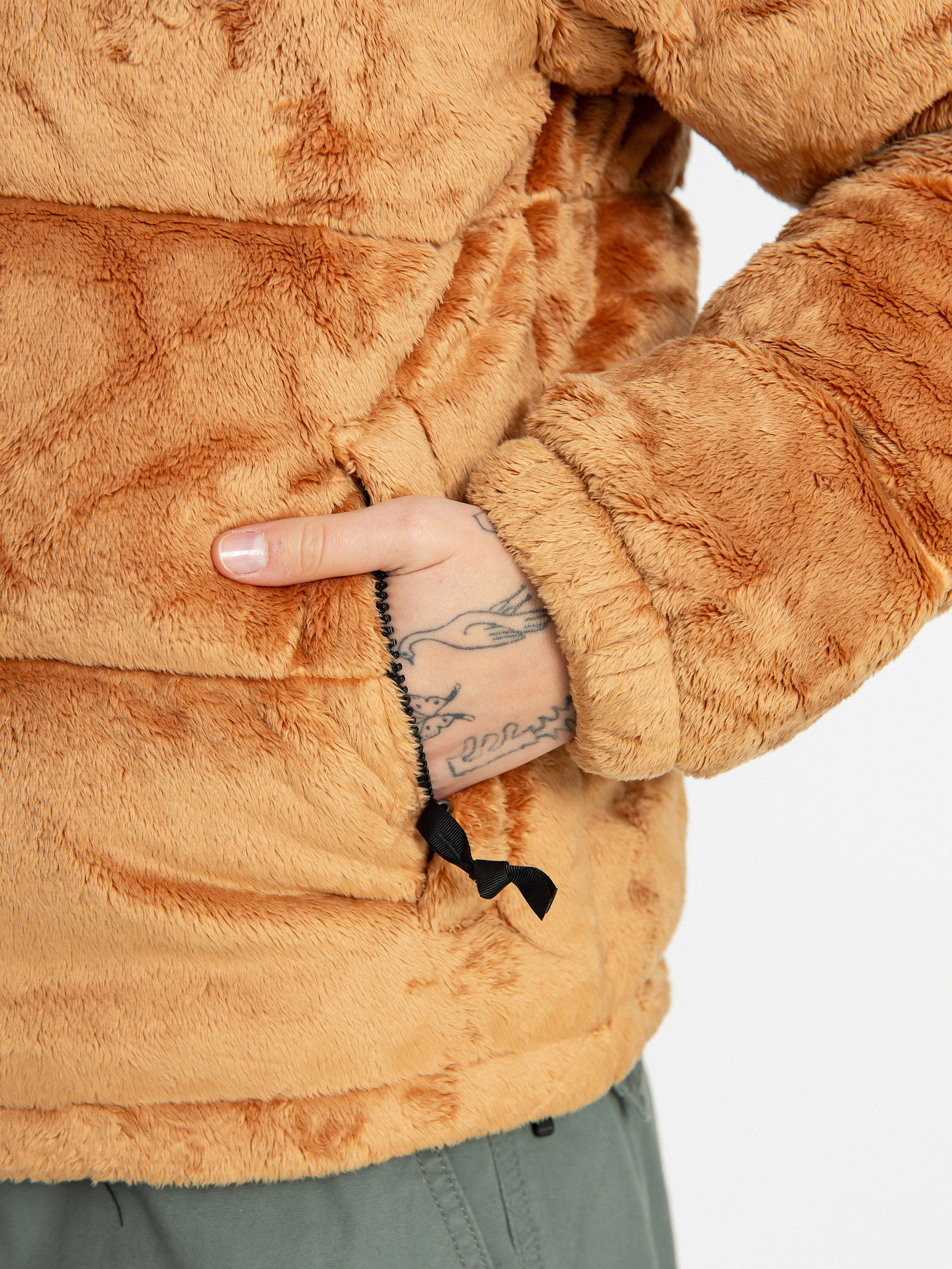 Bunda The North Face Versa Velour Nuptse Wmn (almond butter)