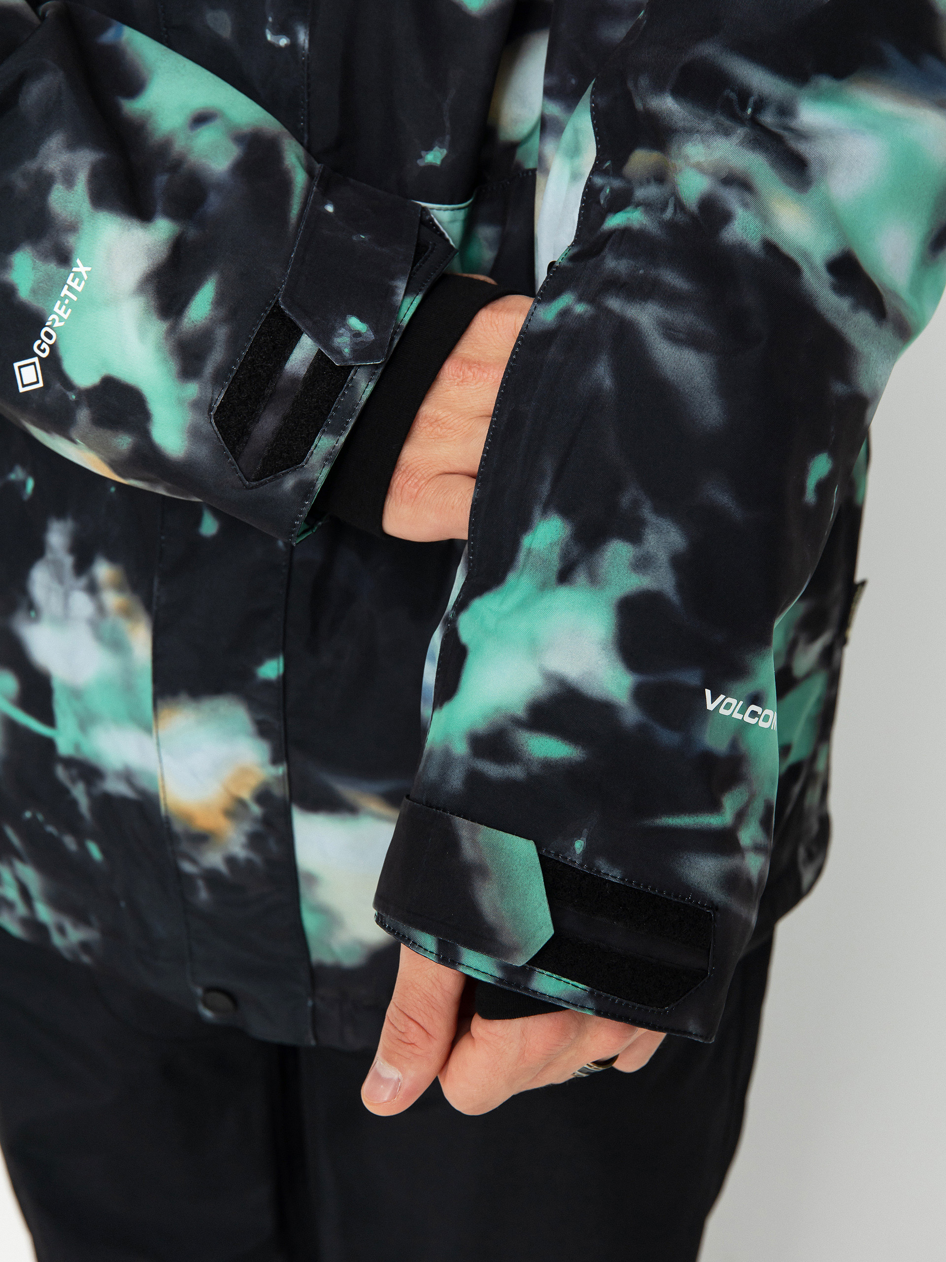 Pánská Snowboardová bunda Volcom L Gore Tex (spritz black)