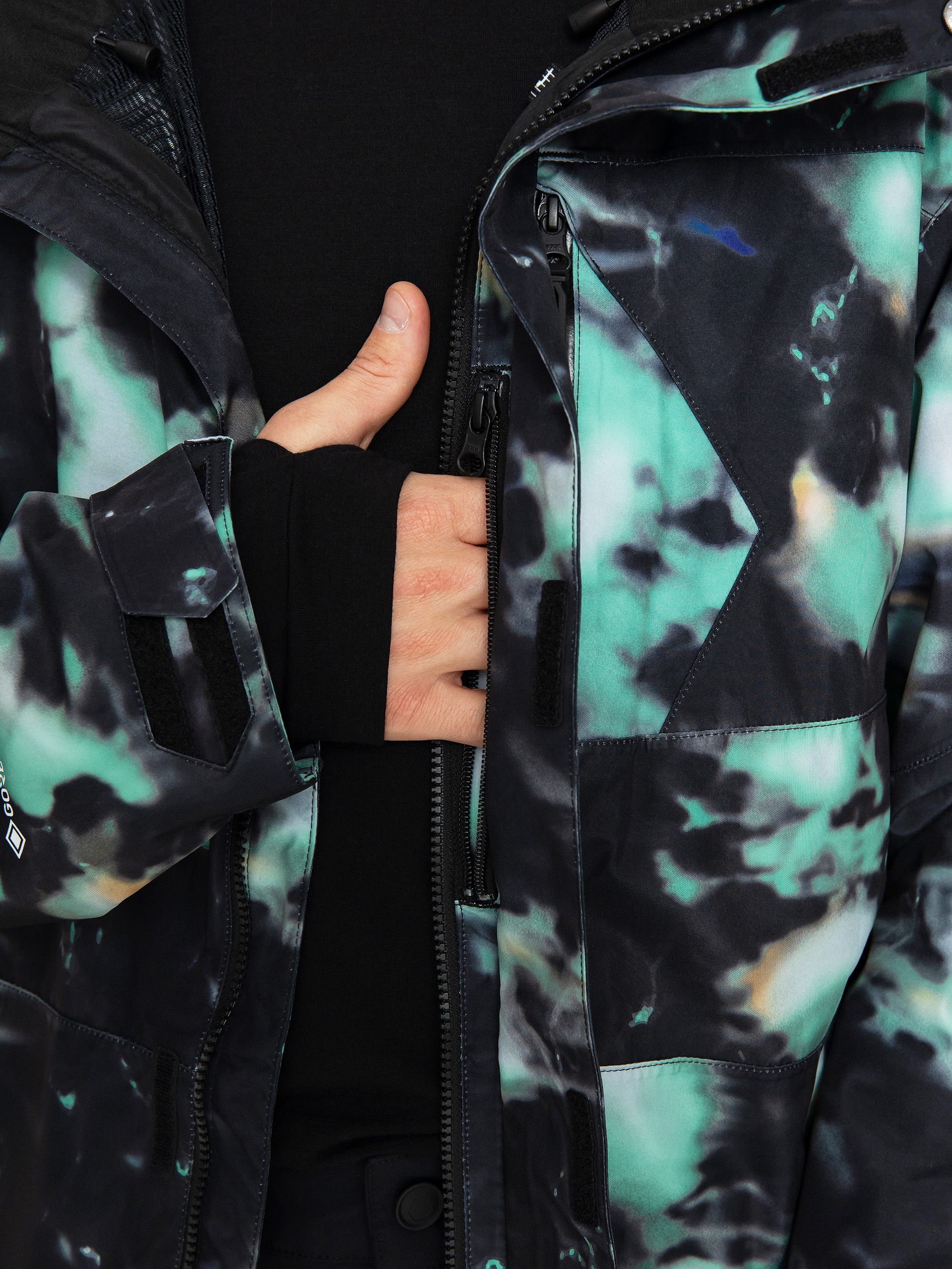 Pánská Snowboardová bunda Volcom L Gore Tex (spritz black)