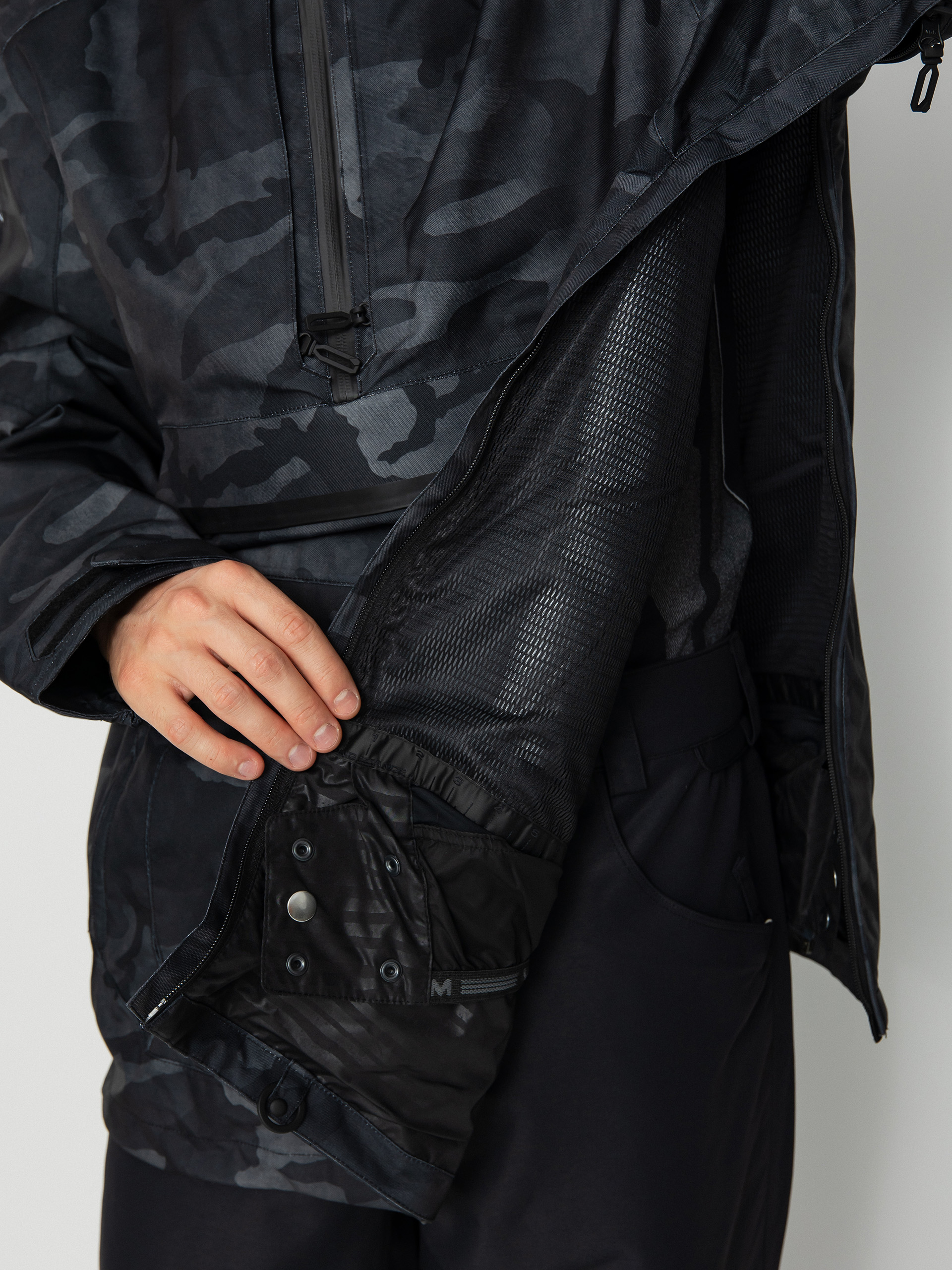 Pánská Snowboardová bunda Volcom Brighton Pullover (black camo)