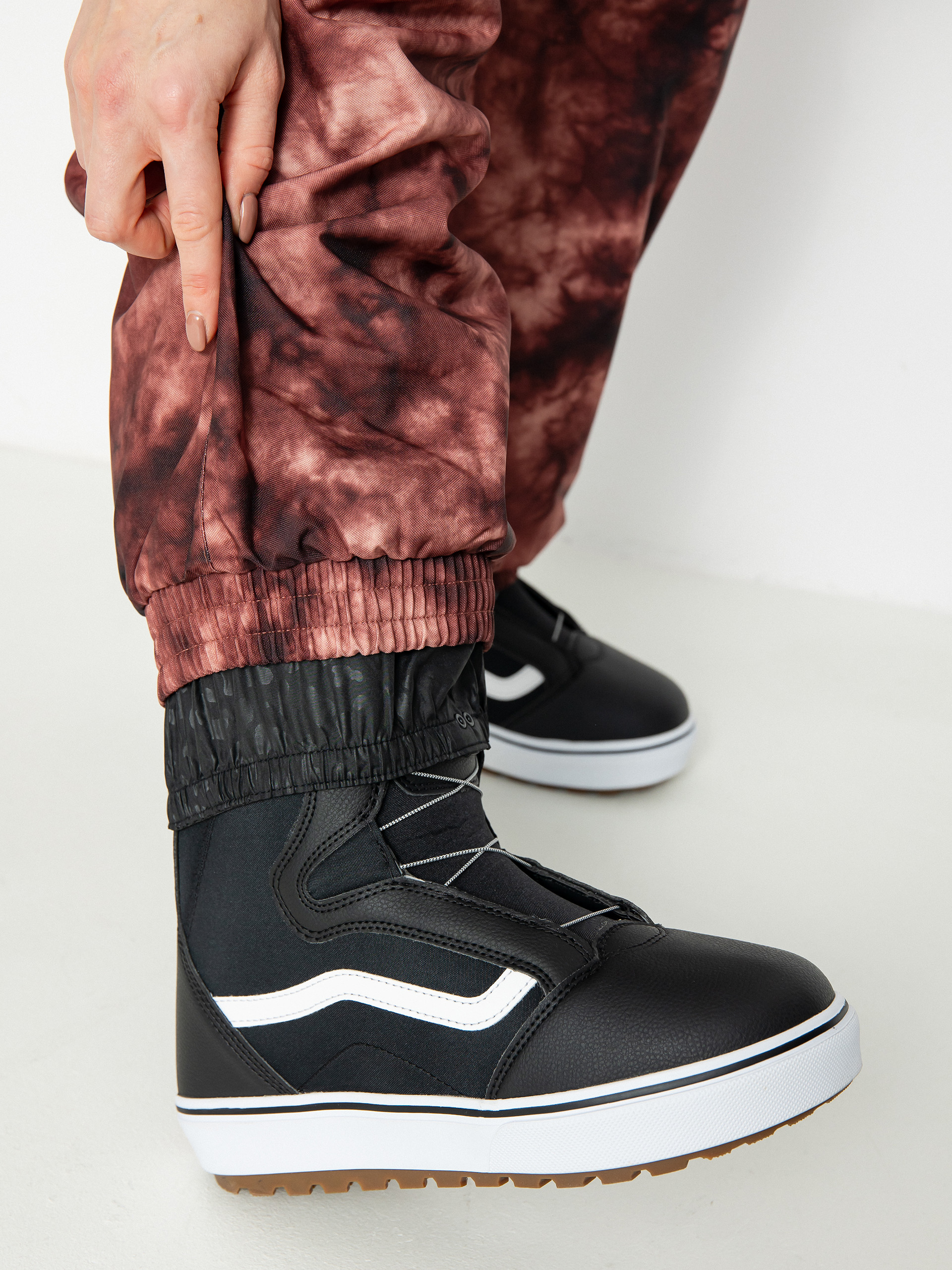 Dámské Snowboardové kalhoty Volcom Creston 3Dstretch Bib Overall (pink salt wash)