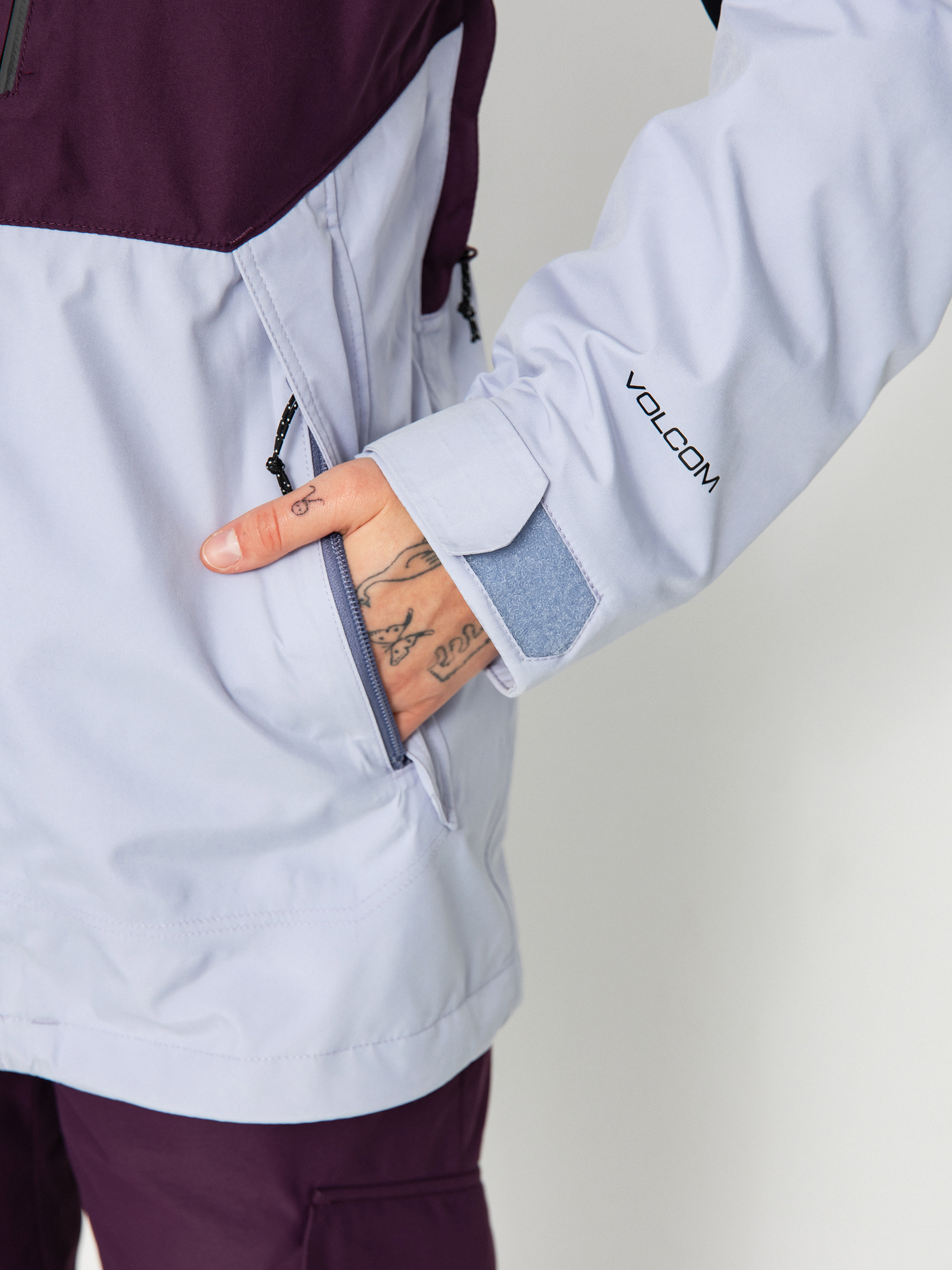 Dámská Snowboardová bunda Volcom V.Co Aris Gore Tex (blackberry)