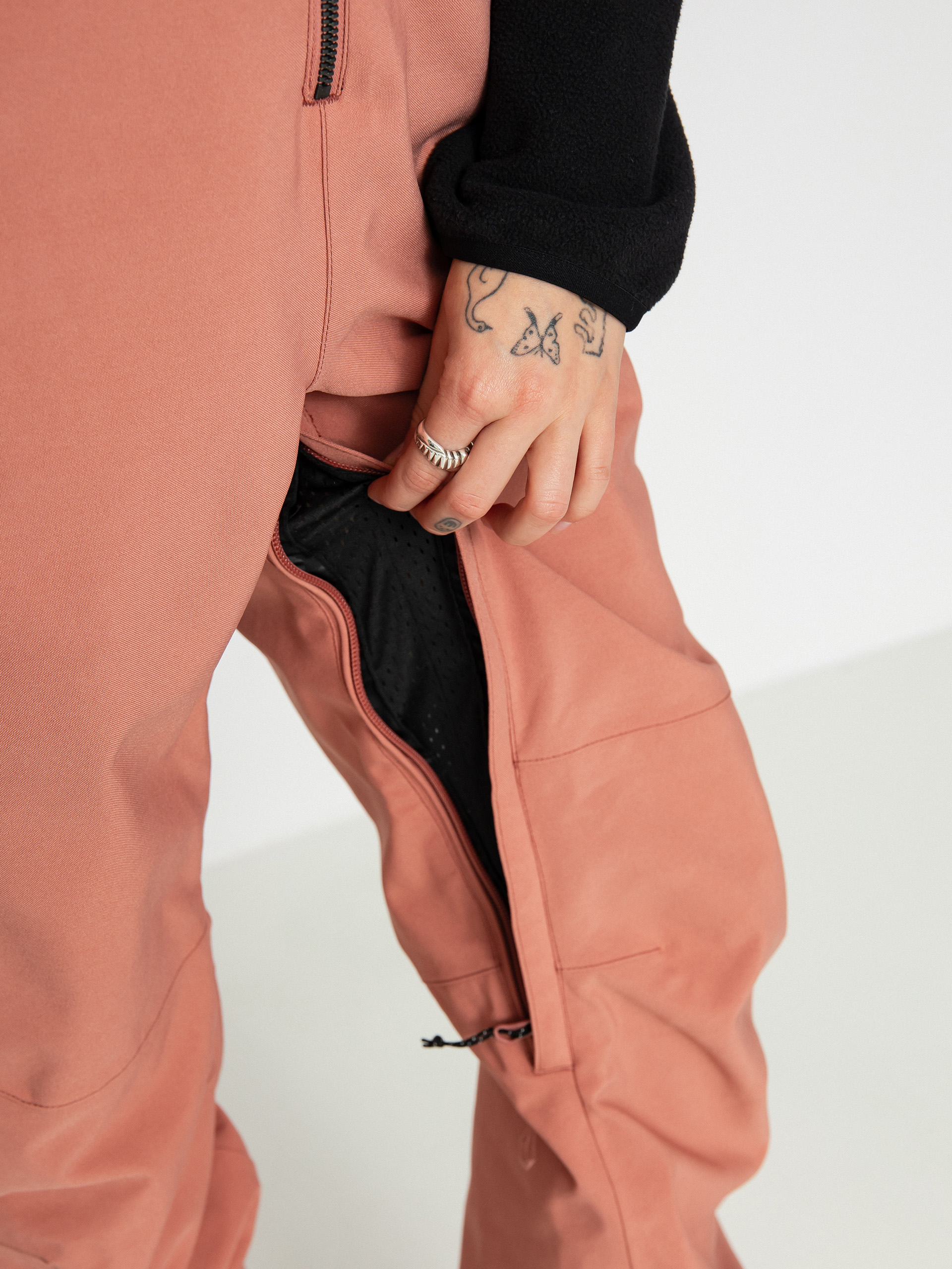 Dámské Snowboardové kalhoty Volcom Swift Bib Overall (earth pink)