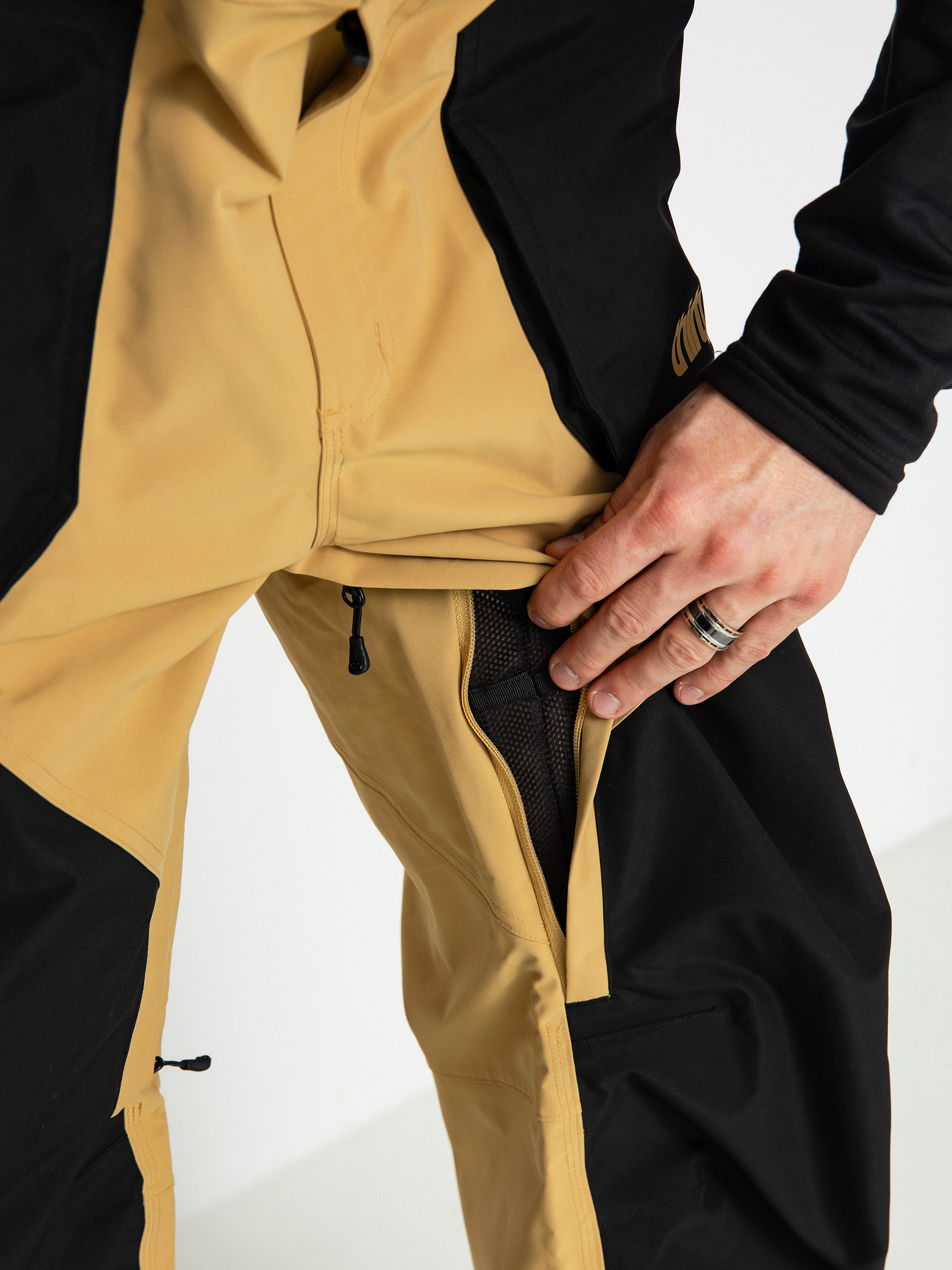 Pánské Snowboardové kalhoty ThirtyTwo Basement Bib (black/tan)