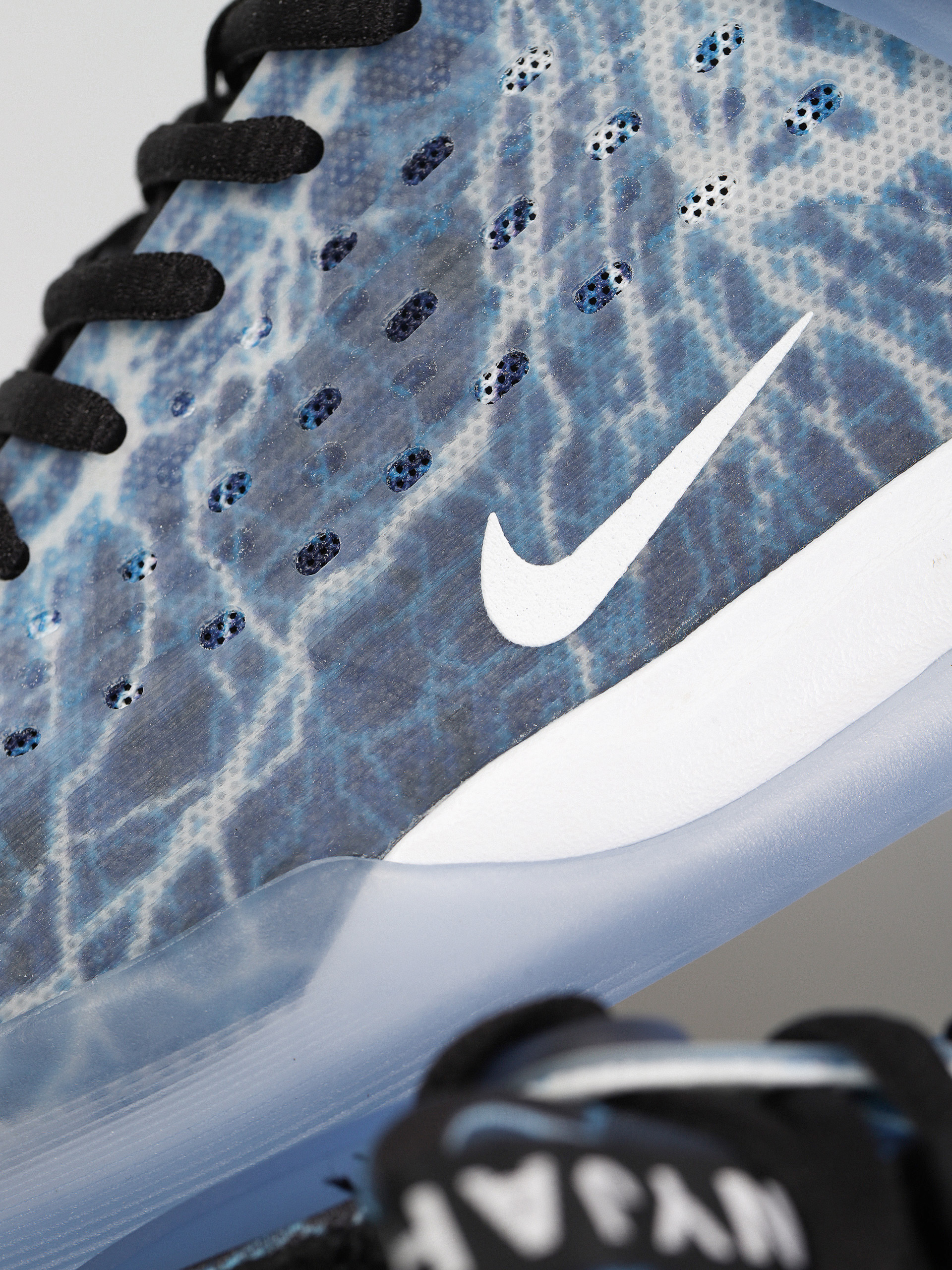 Boty Nike SB SB Nyjah 3 Premium (black/white deep royal white)