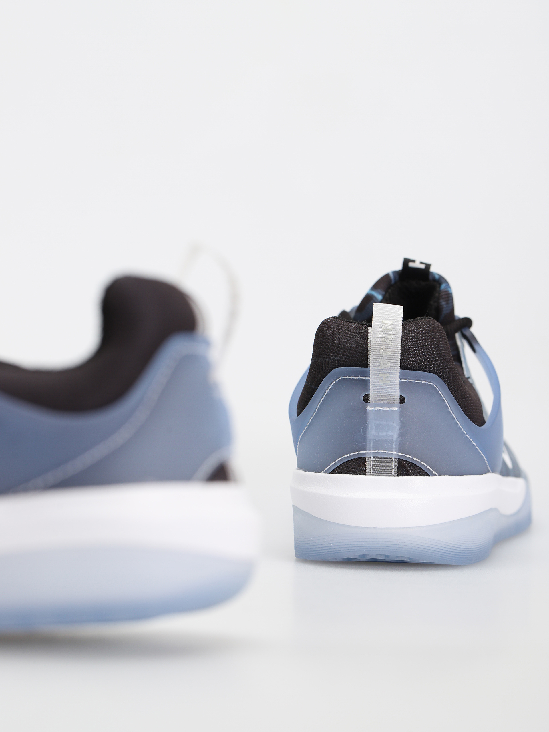 Boty Nike SB SB Nyjah 3 Premium (black/white deep royal white)