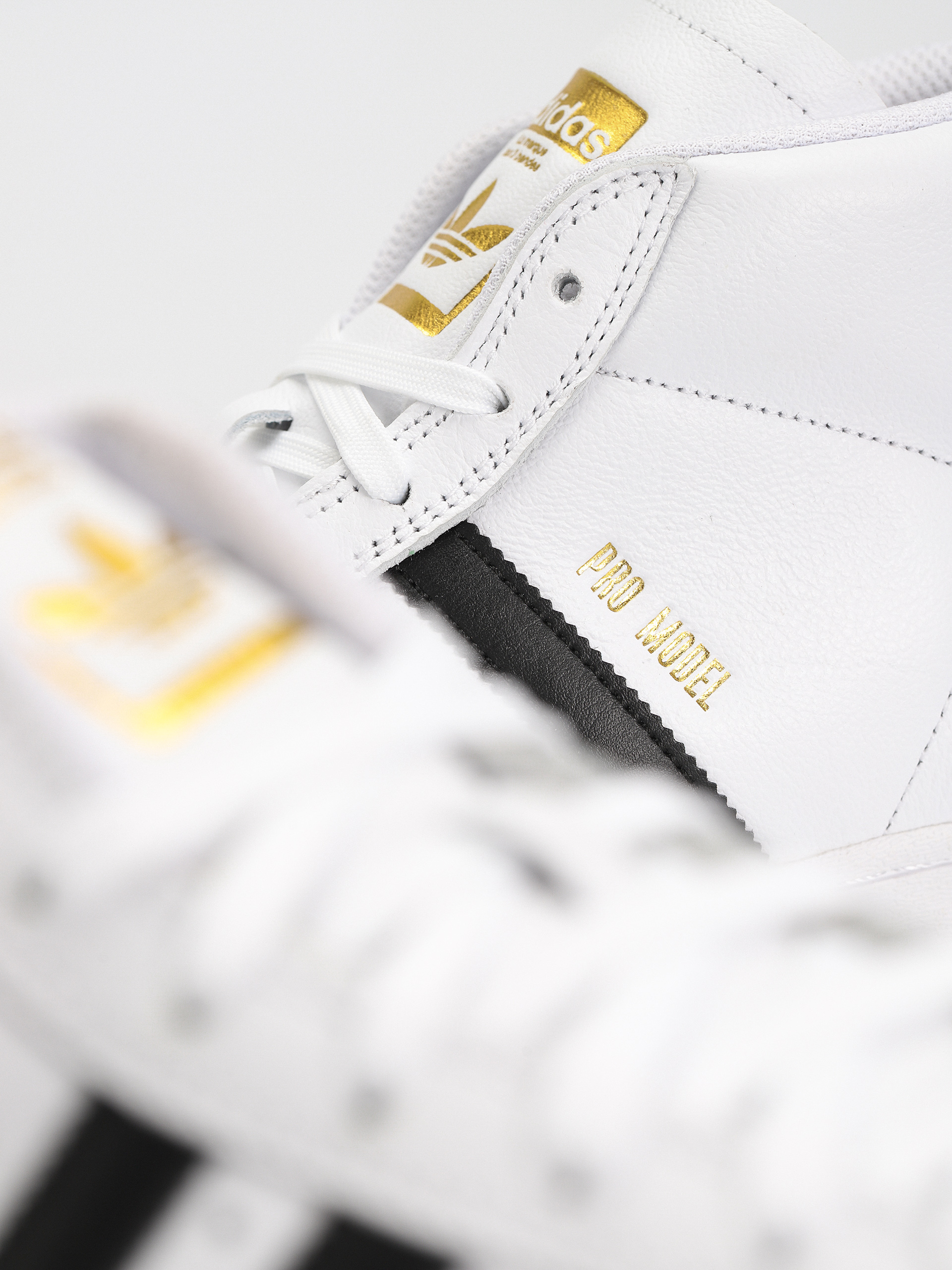 Boty adidas Pro Model ADV (ftwwht/cblack/goldmt)