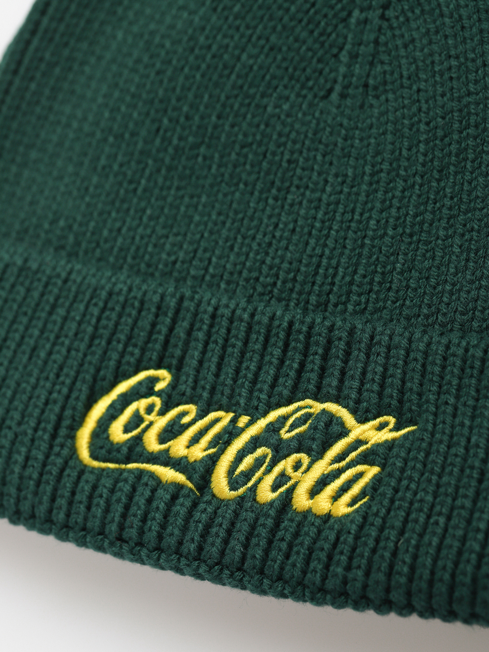 Čepice Champion X Coca Cola Beanie Cap 806015 (hlg)