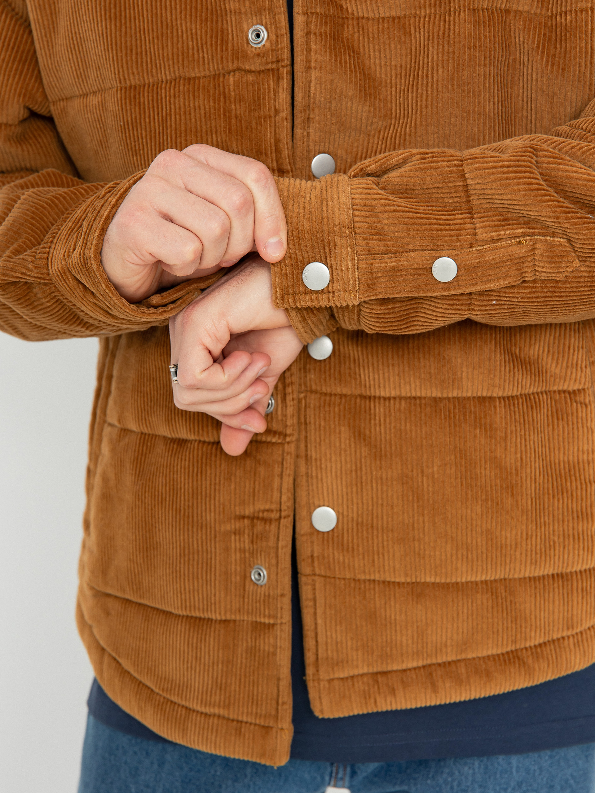 Bunda OBEY Grand Cord (catechu wood)