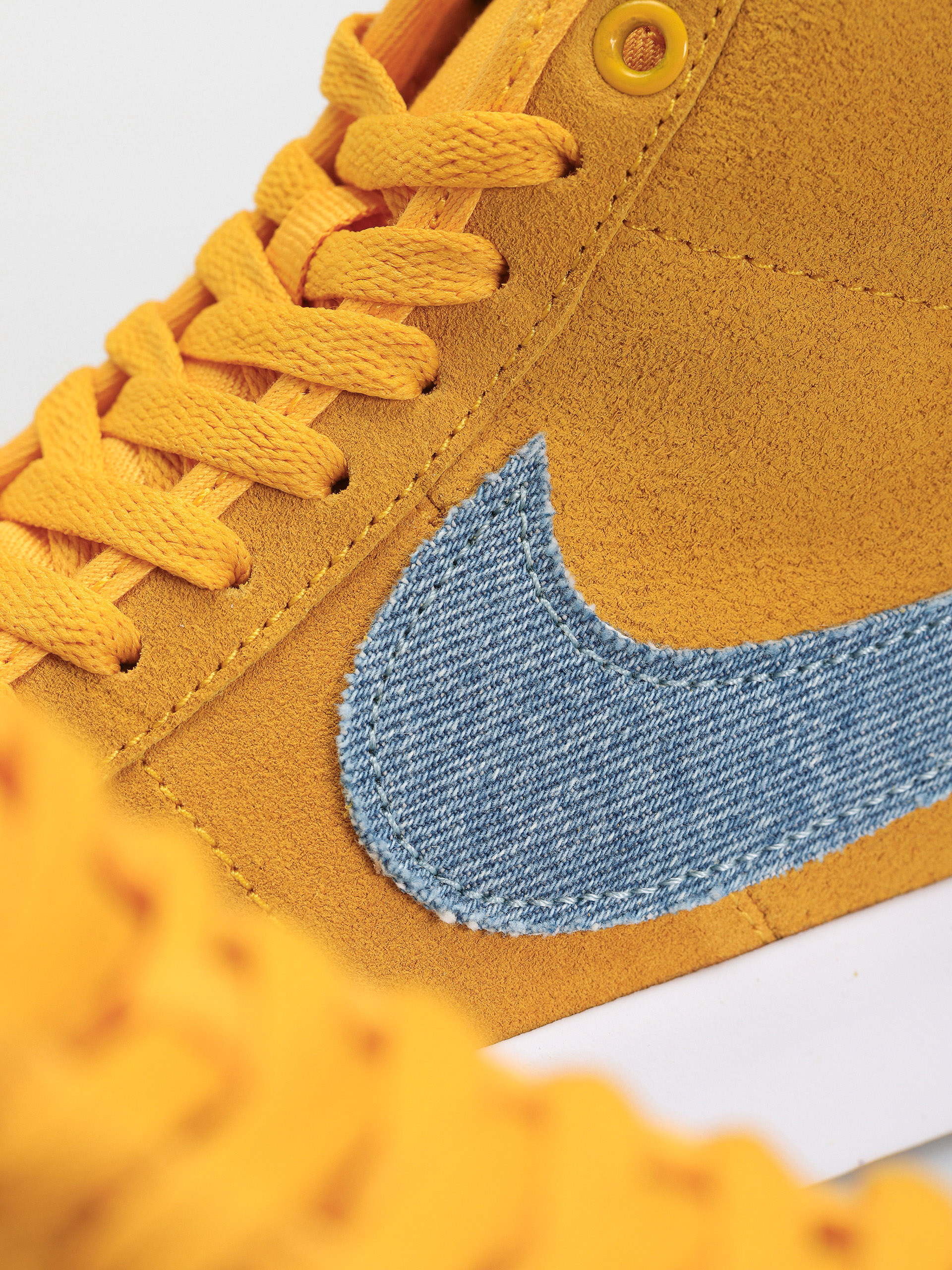 Boty Nike SB Zoom Blazer Mid Pro GT (university gold/game royal)