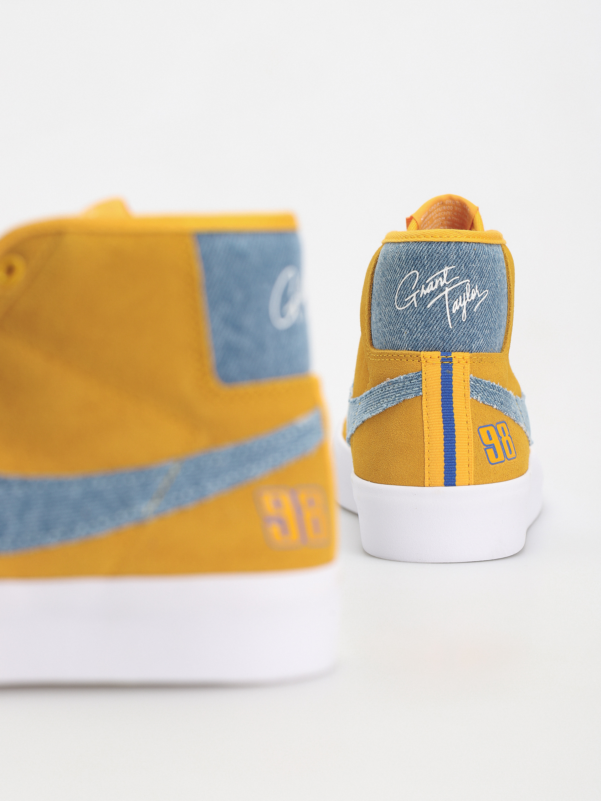 Boty Nike SB Zoom Blazer Mid Pro GT (university gold/game royal)