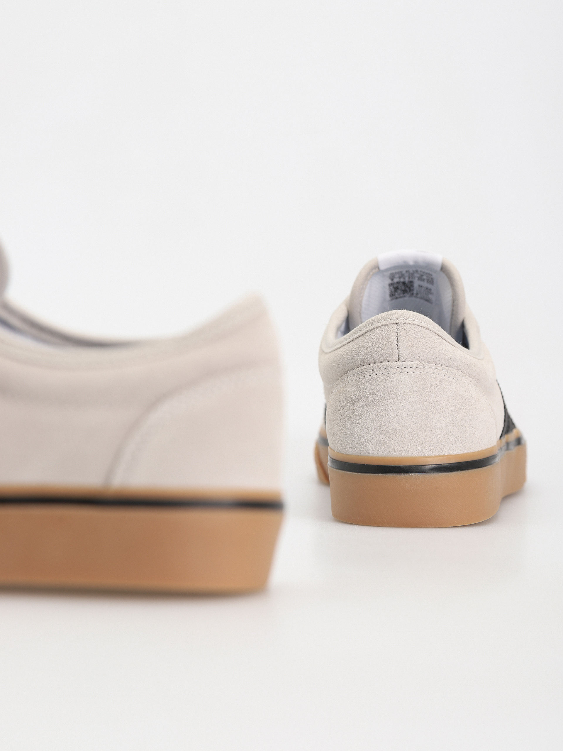 Boty adidas Adi Ease (crywht/cblack/gum4)