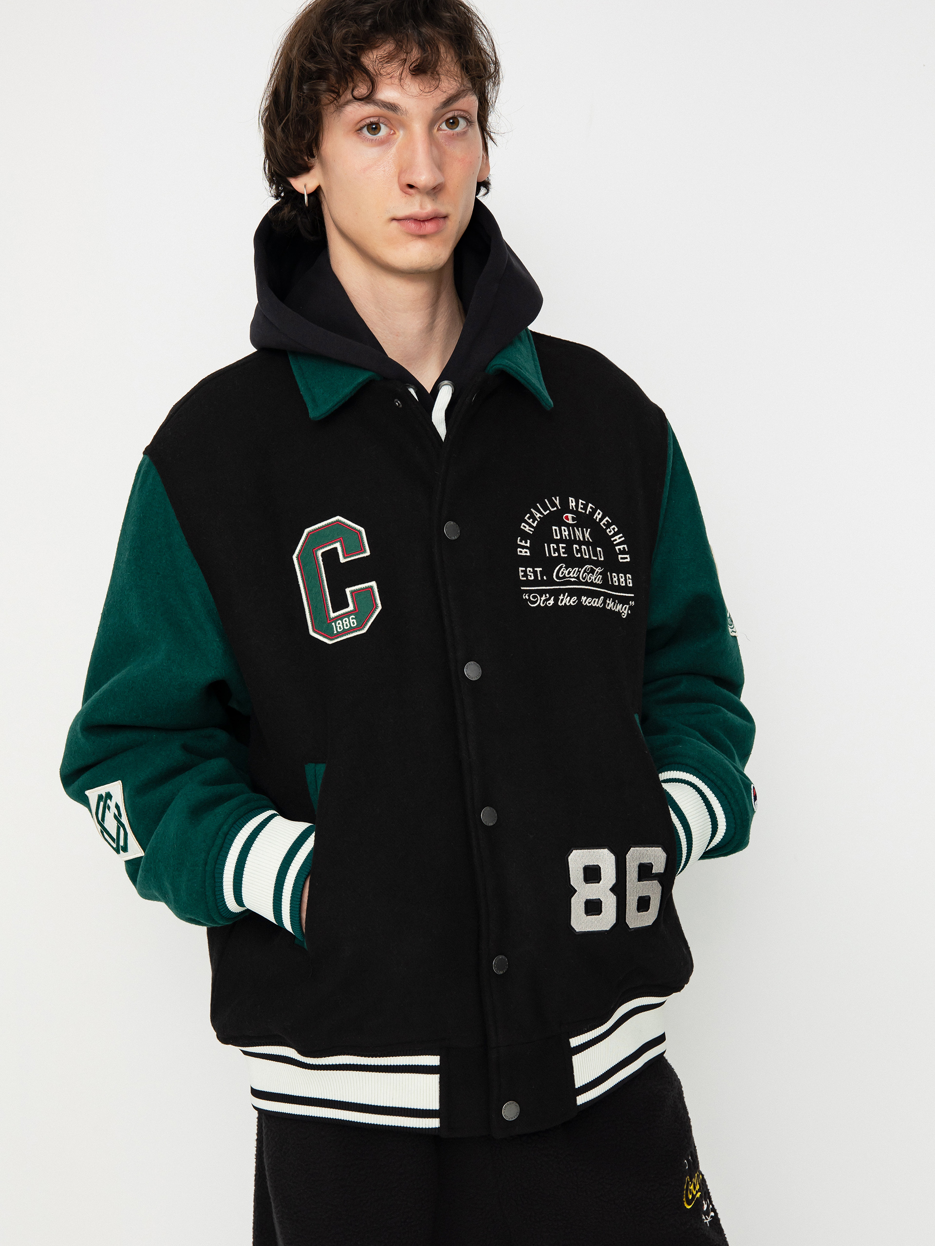Bunda Champion X Coca Cola Bomber Jacket 220191 (nbk/hlg/ofw)