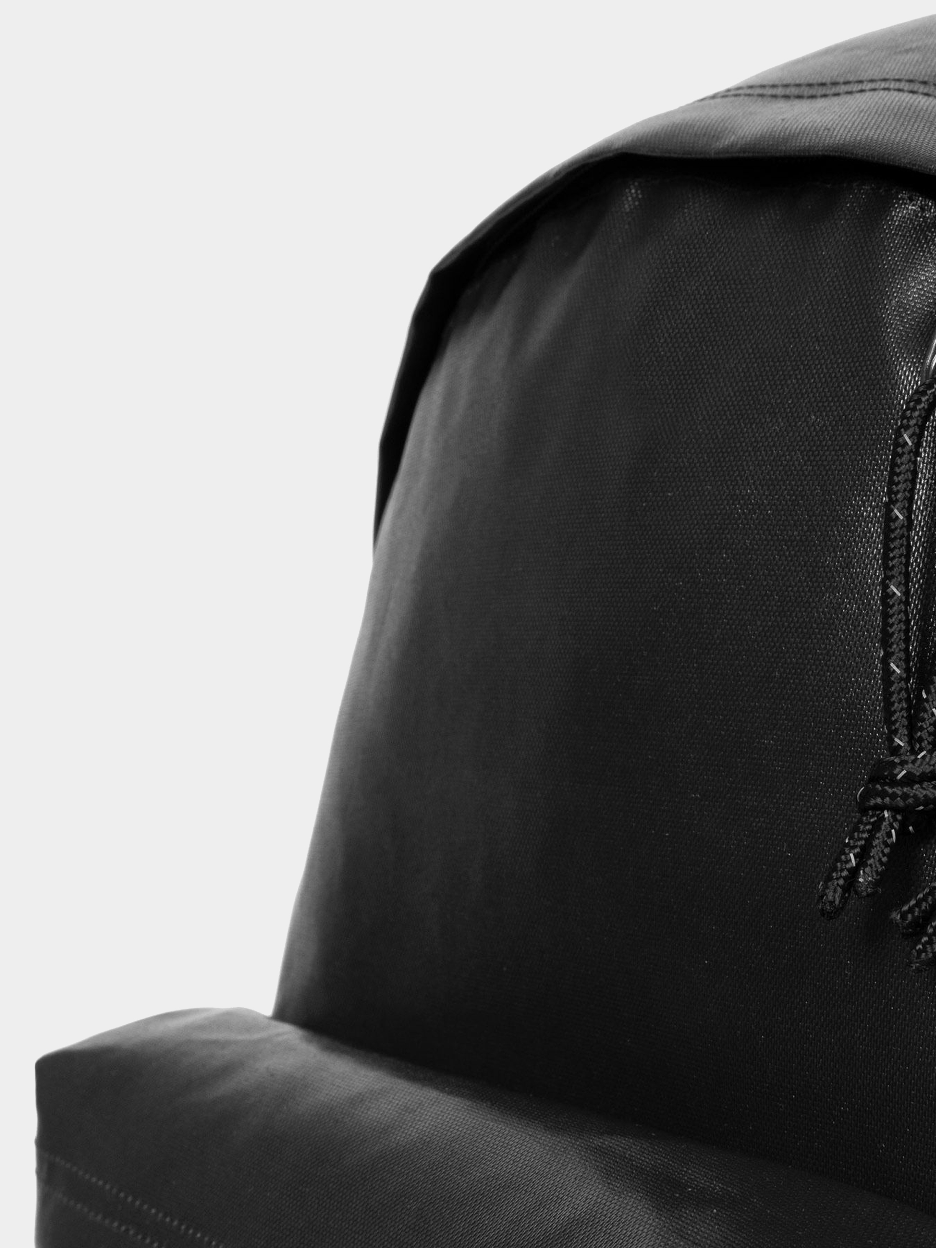 Batoh Eastpak Padded Pak R (glossy black)