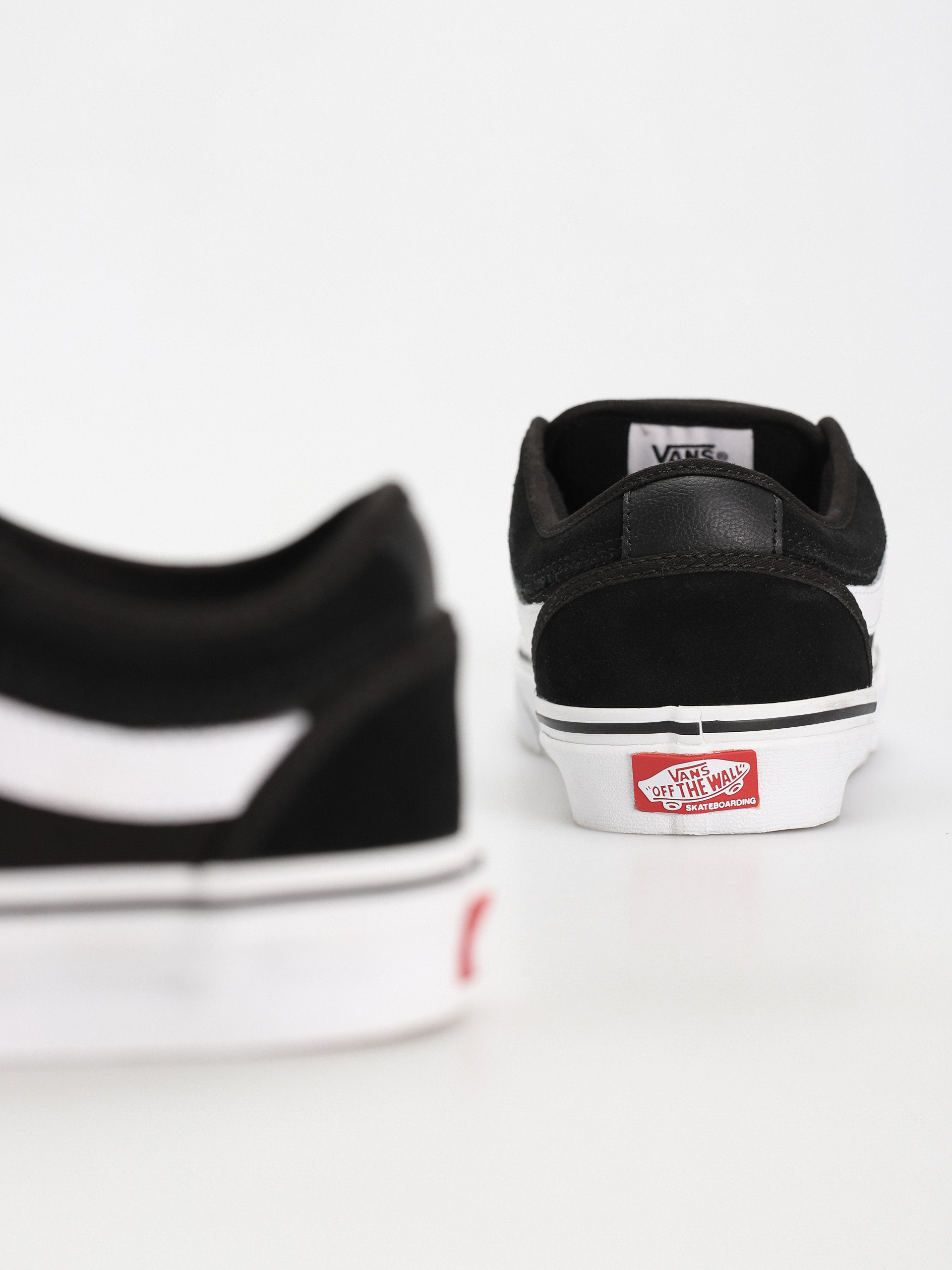 Boty Vans Chukka Low Sidestripe (black/white)