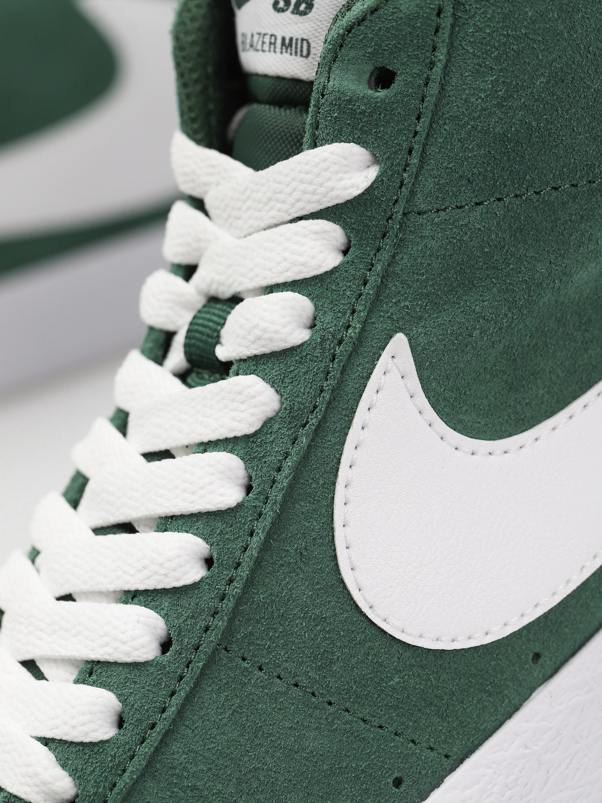 Boty Nike SB Zoom Blazer Mid (fir/white fir white)