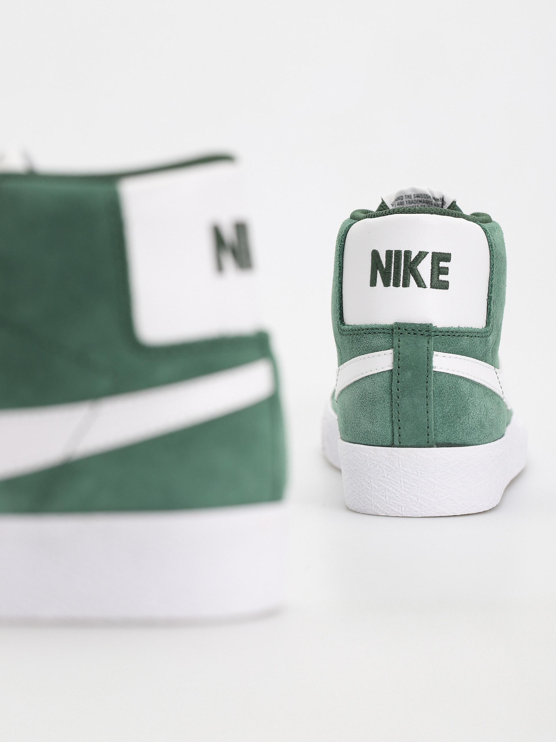Boty Nike SB Zoom Blazer Mid (fir/white fir white)