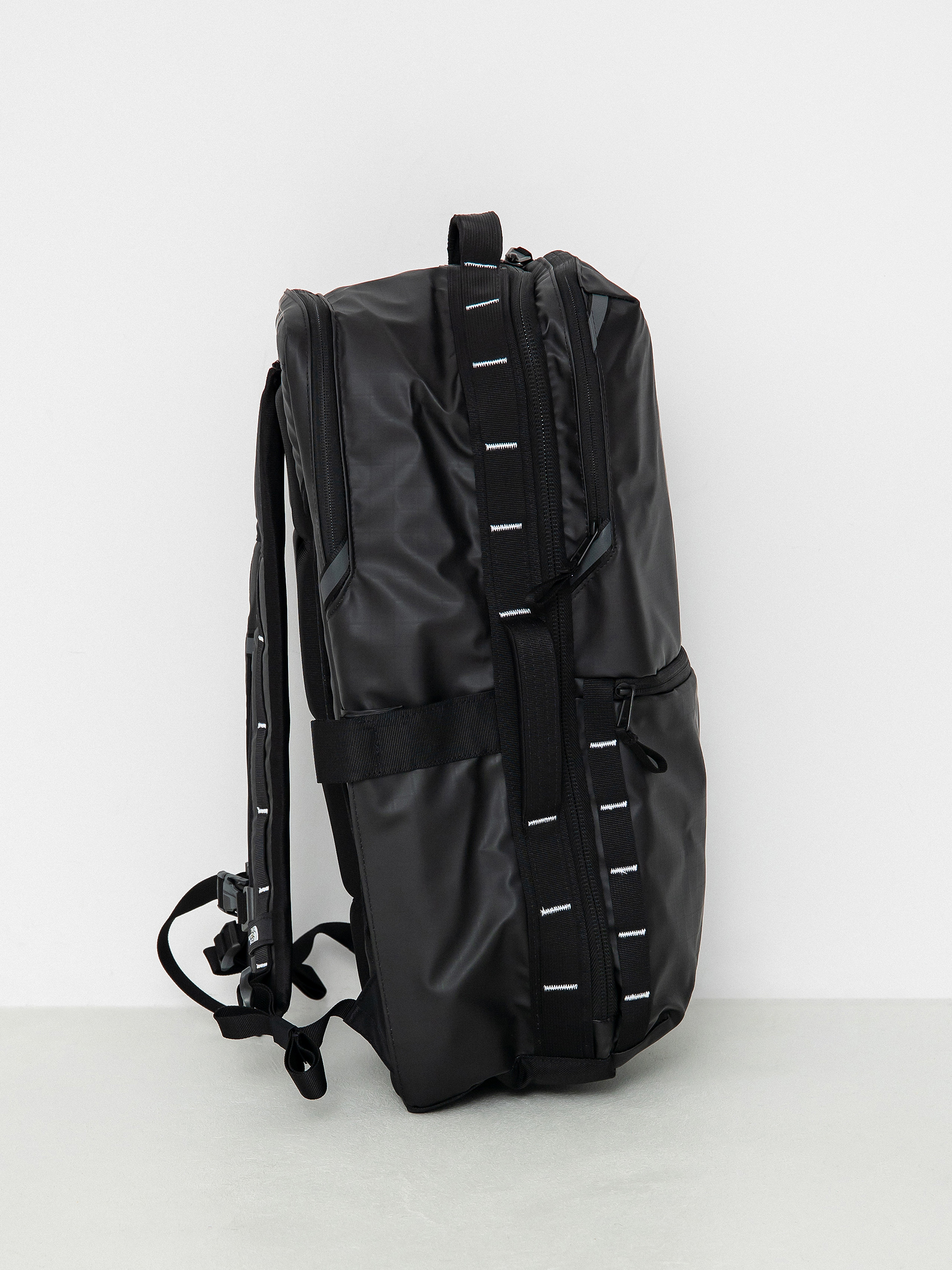 Batoh The North Face Base Camp Voyager Travel Pack (tnf black/tnf white)