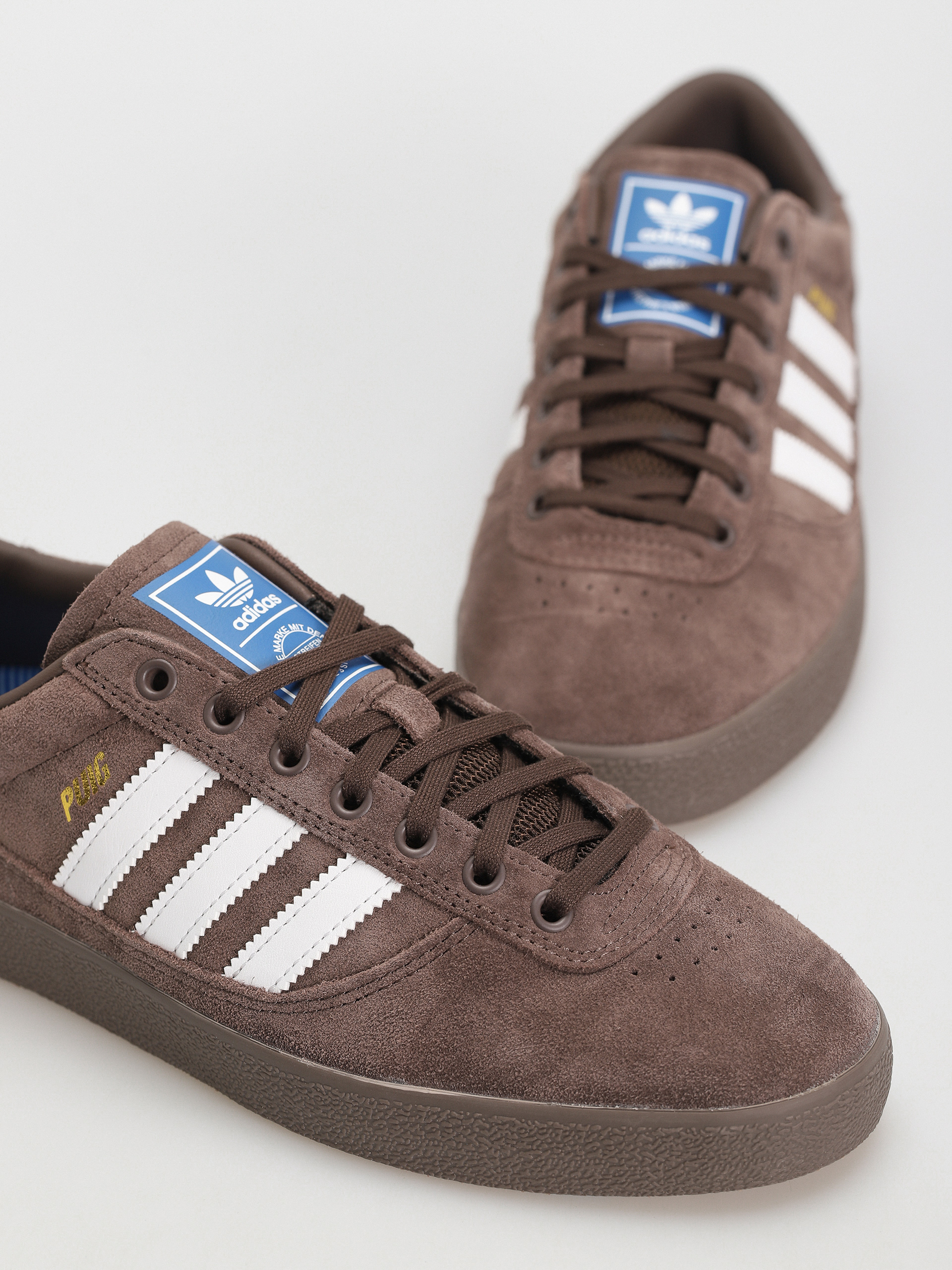 Boty adidas Puig Indoor (brown/ftwwht/blubir)
