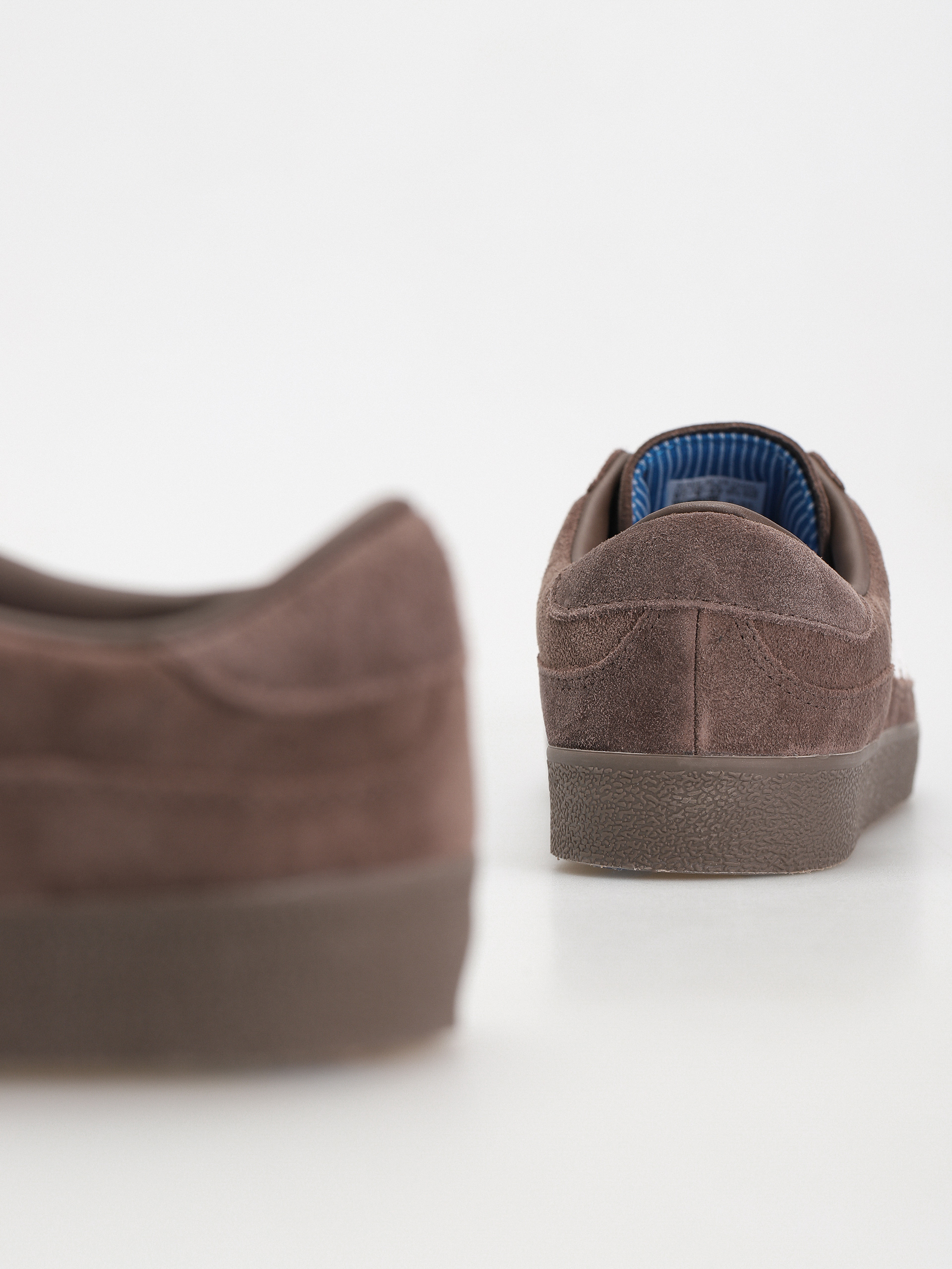 Boty adidas Puig Indoor (brown/ftwwht/blubir)