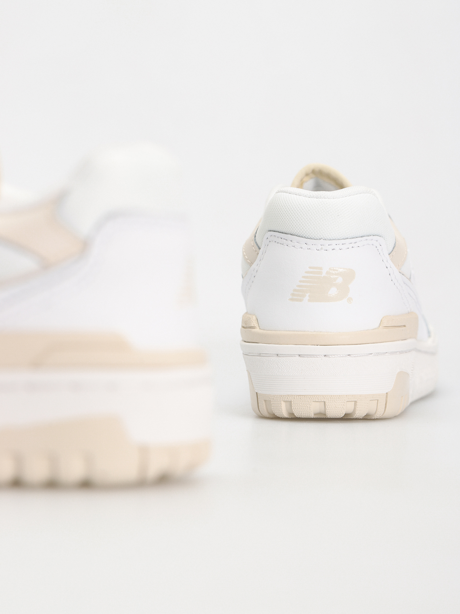 Boty New Balance 550 Wmn (white linen)