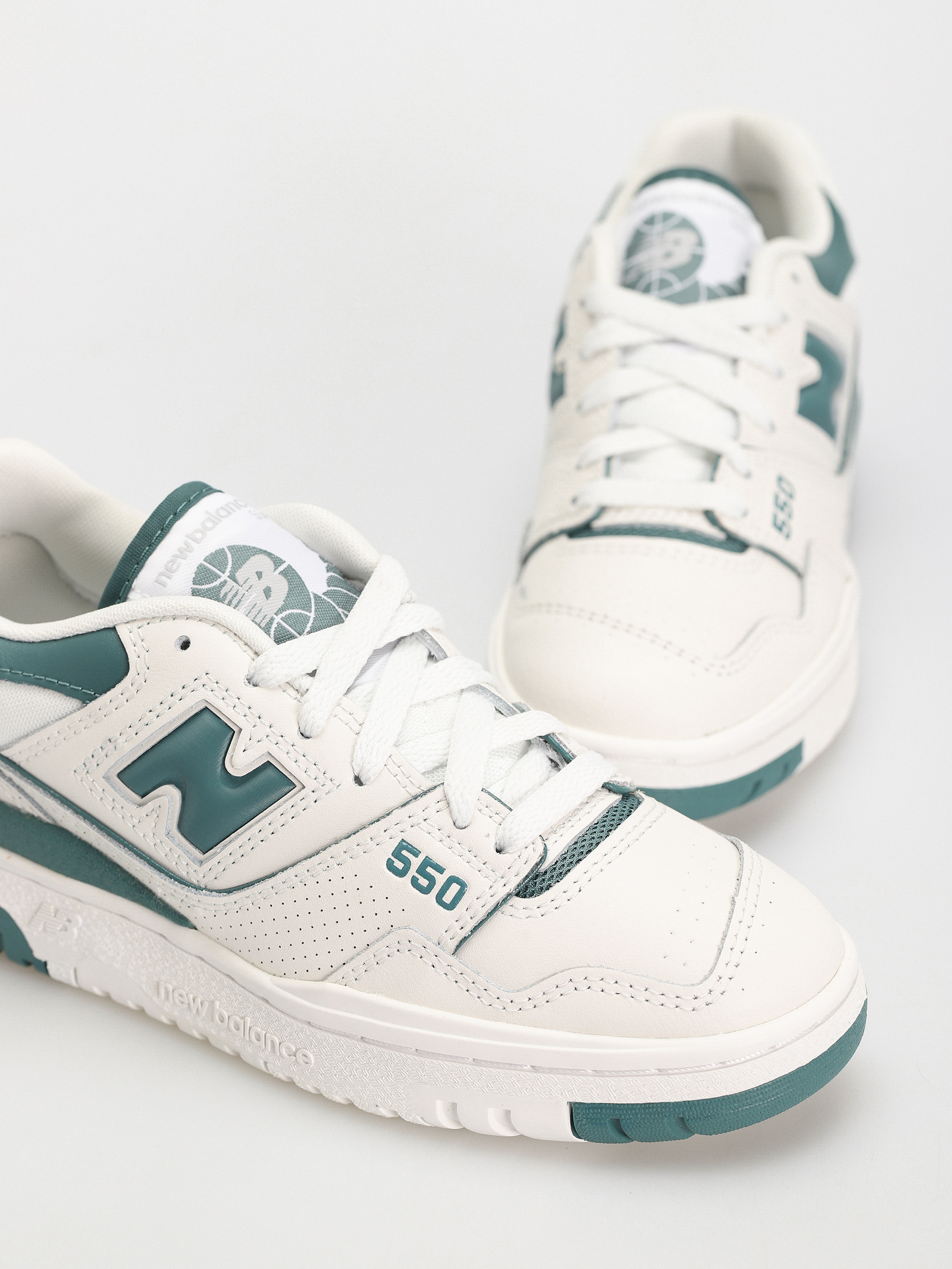 Boty New Balance 550 Wmn (reflection new spruce)