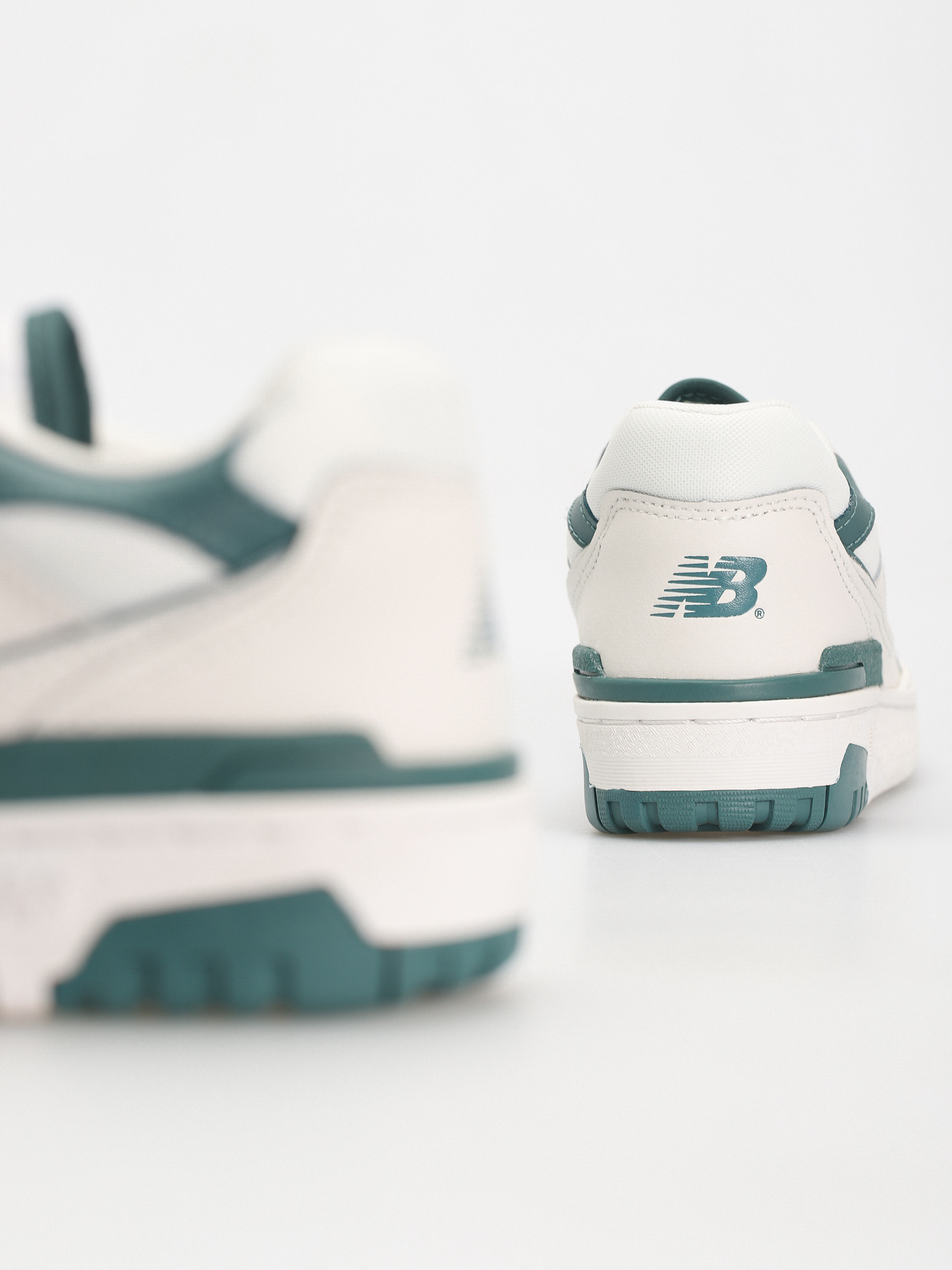 Boty New Balance 550 Wmn (reflection new spruce)