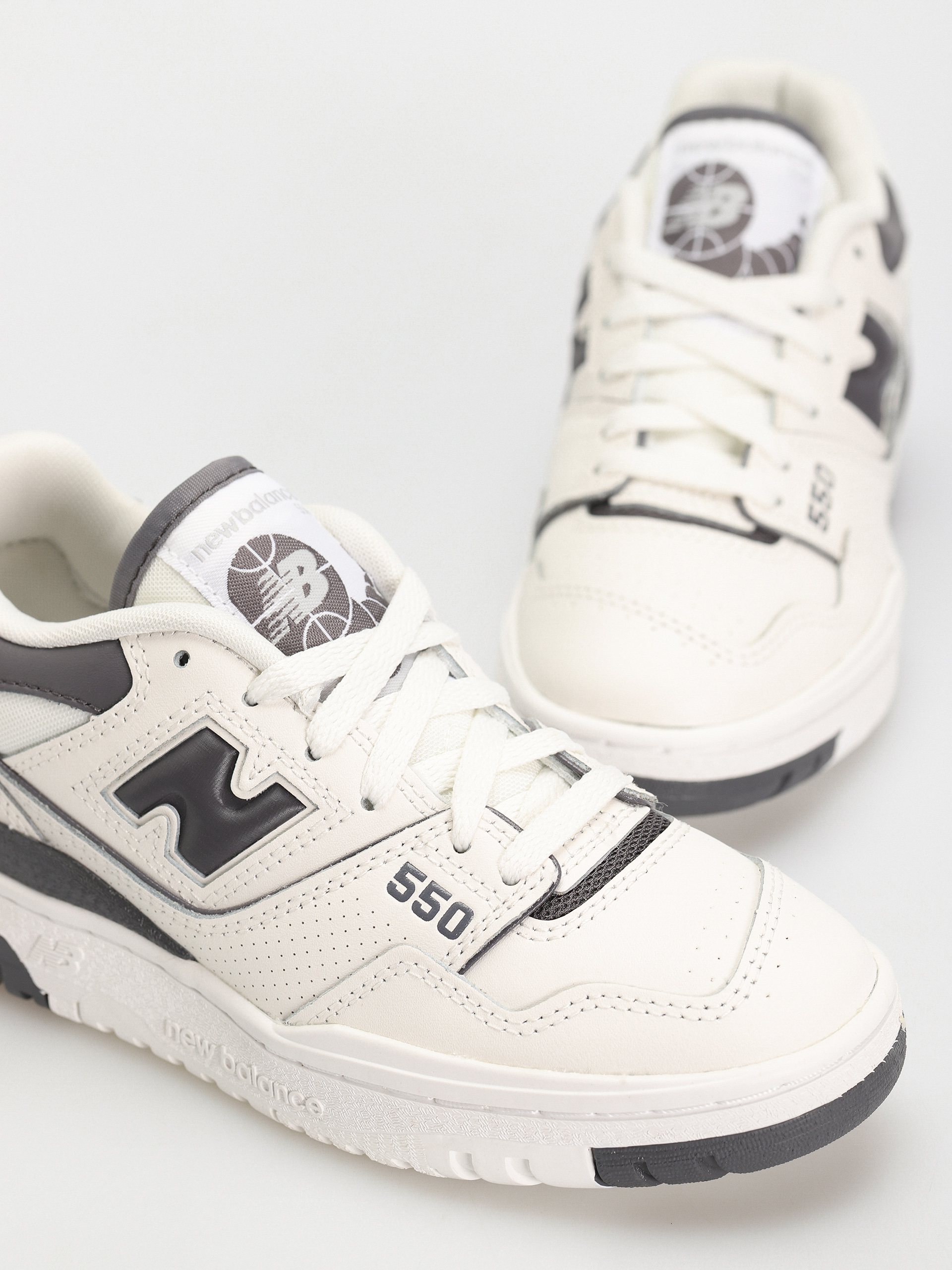 Boty New Balance 550 Wmn (sea salt magnet)