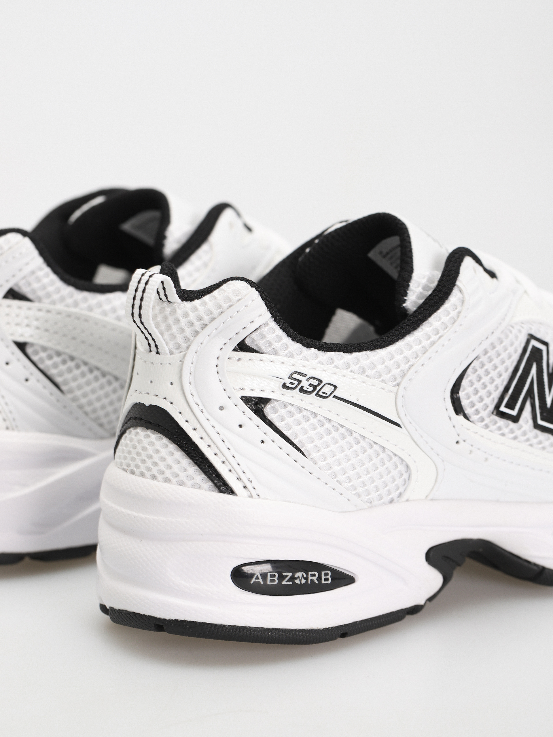 Boty New Balance 530 (white black details)
