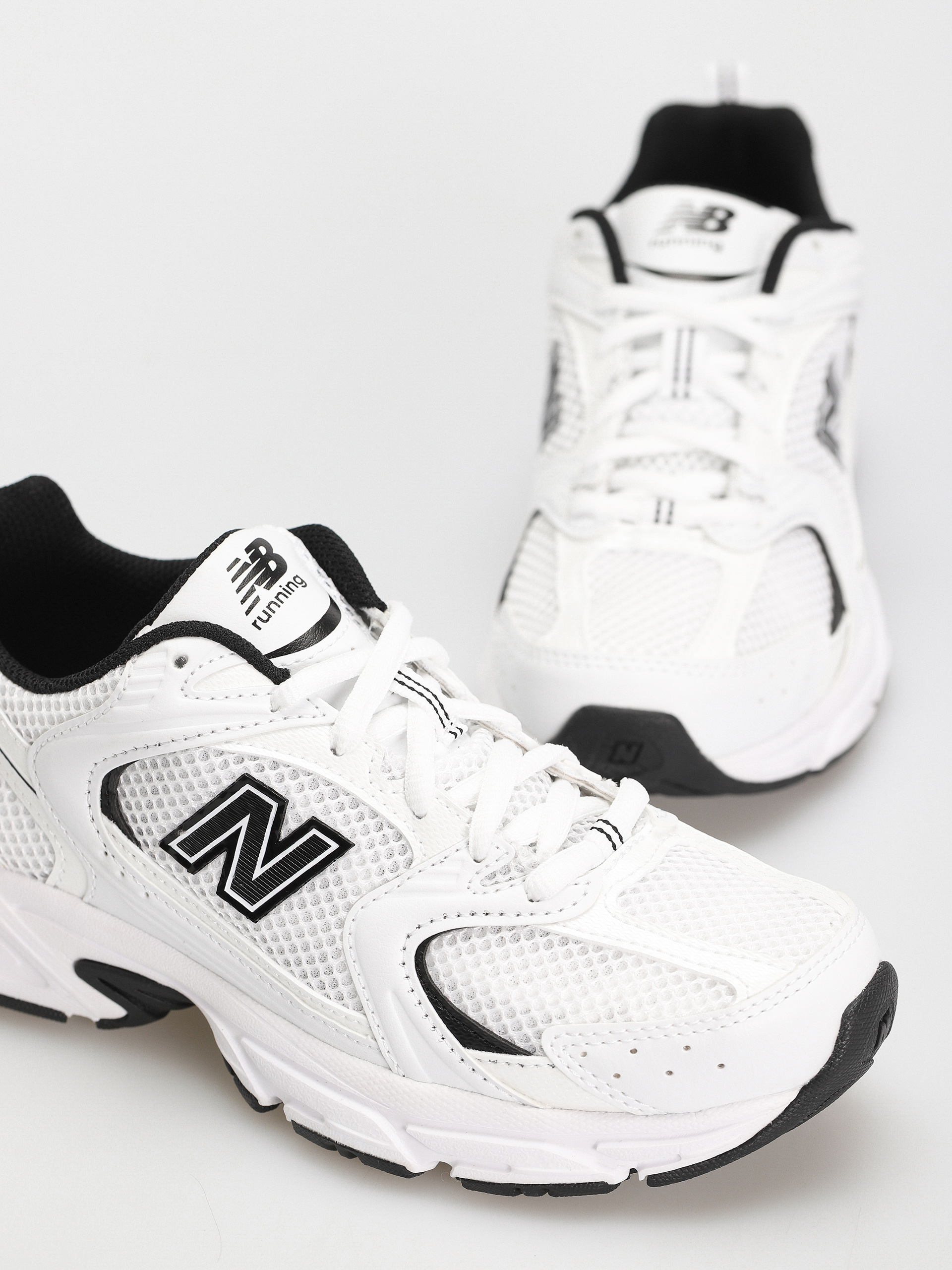 Boty New Balance 530 (white black details)