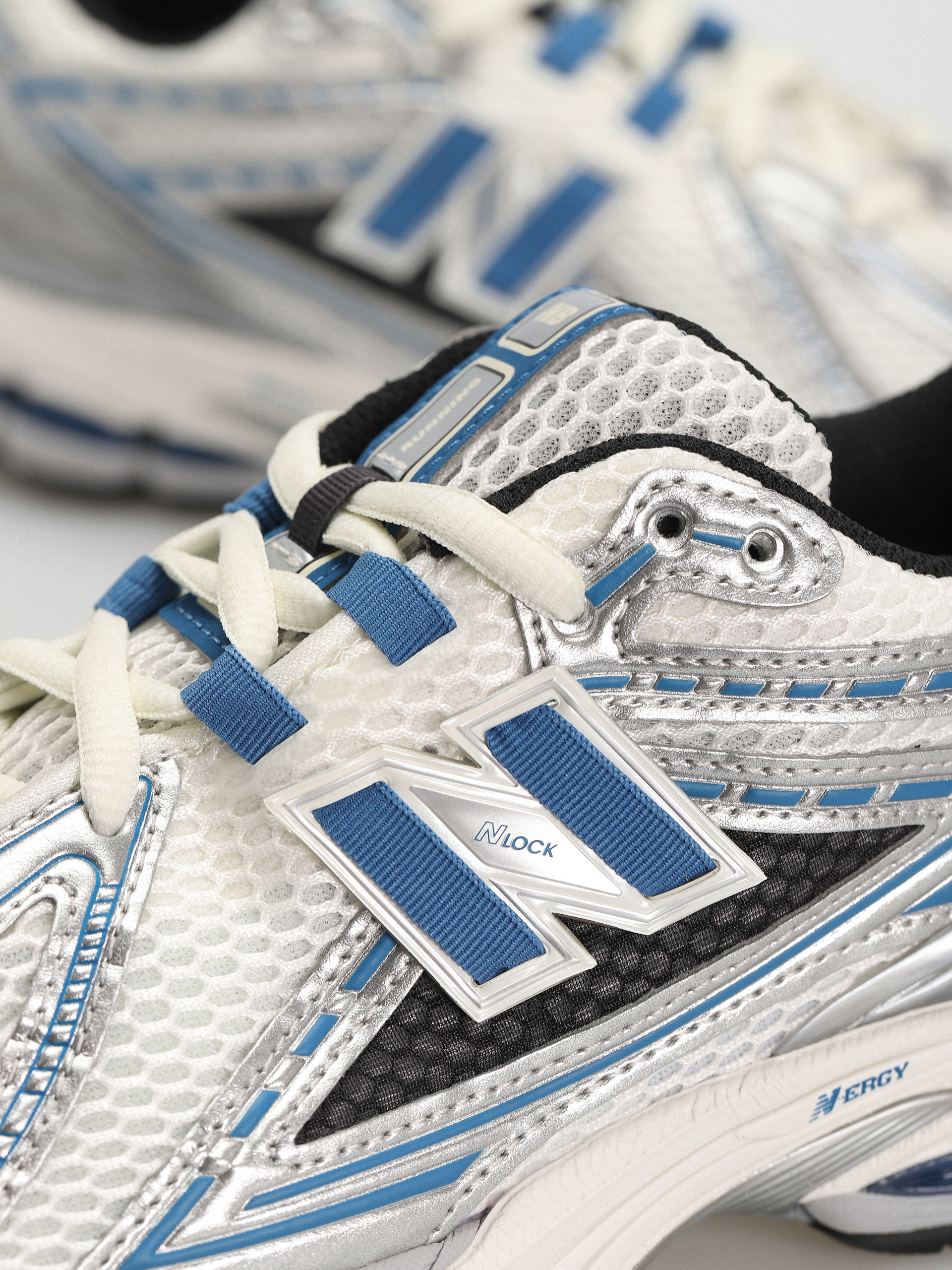 Boty New Balance 1906 (silver blue)