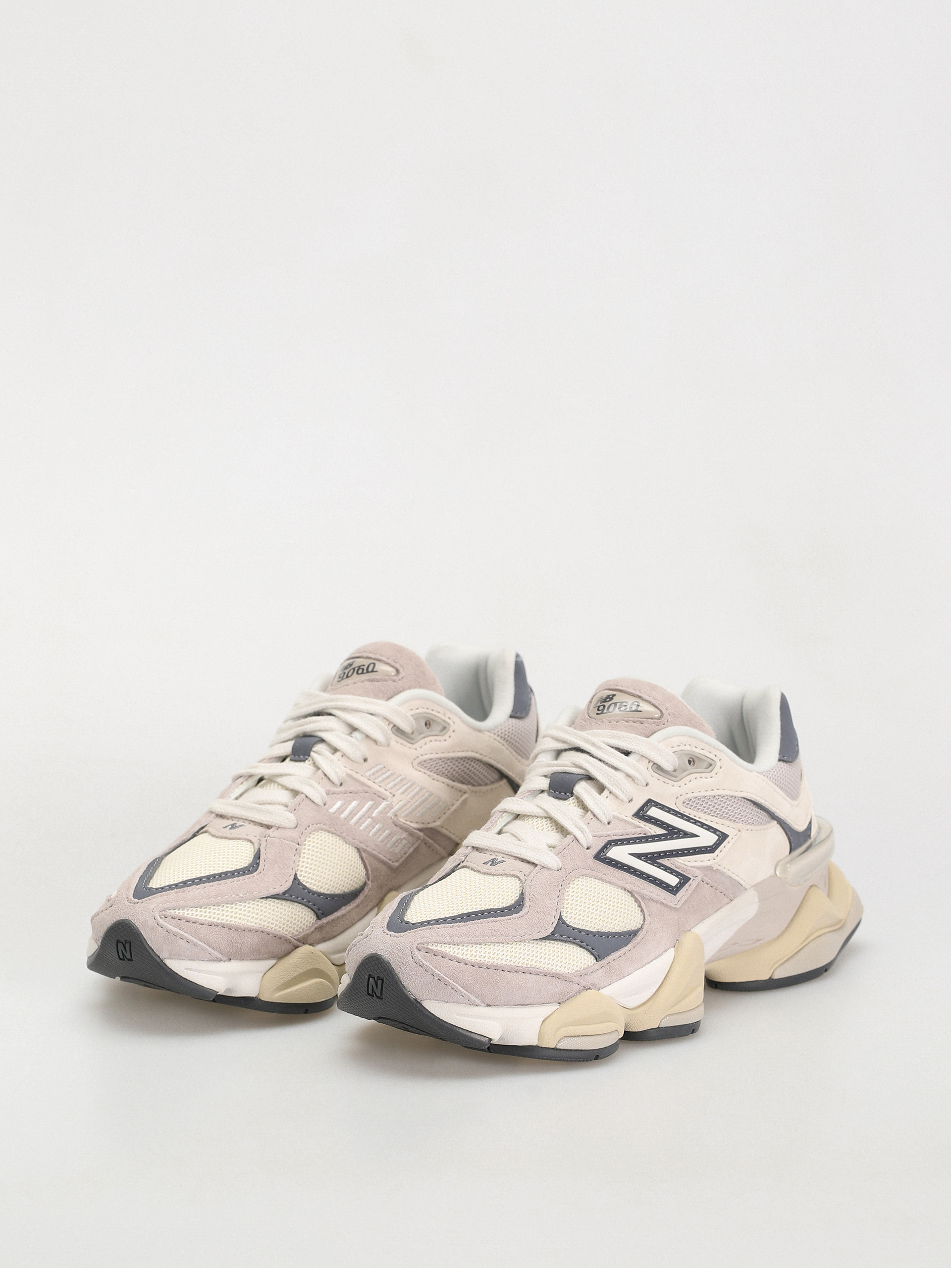 Boty New Balance 9060 (moonrock linen)