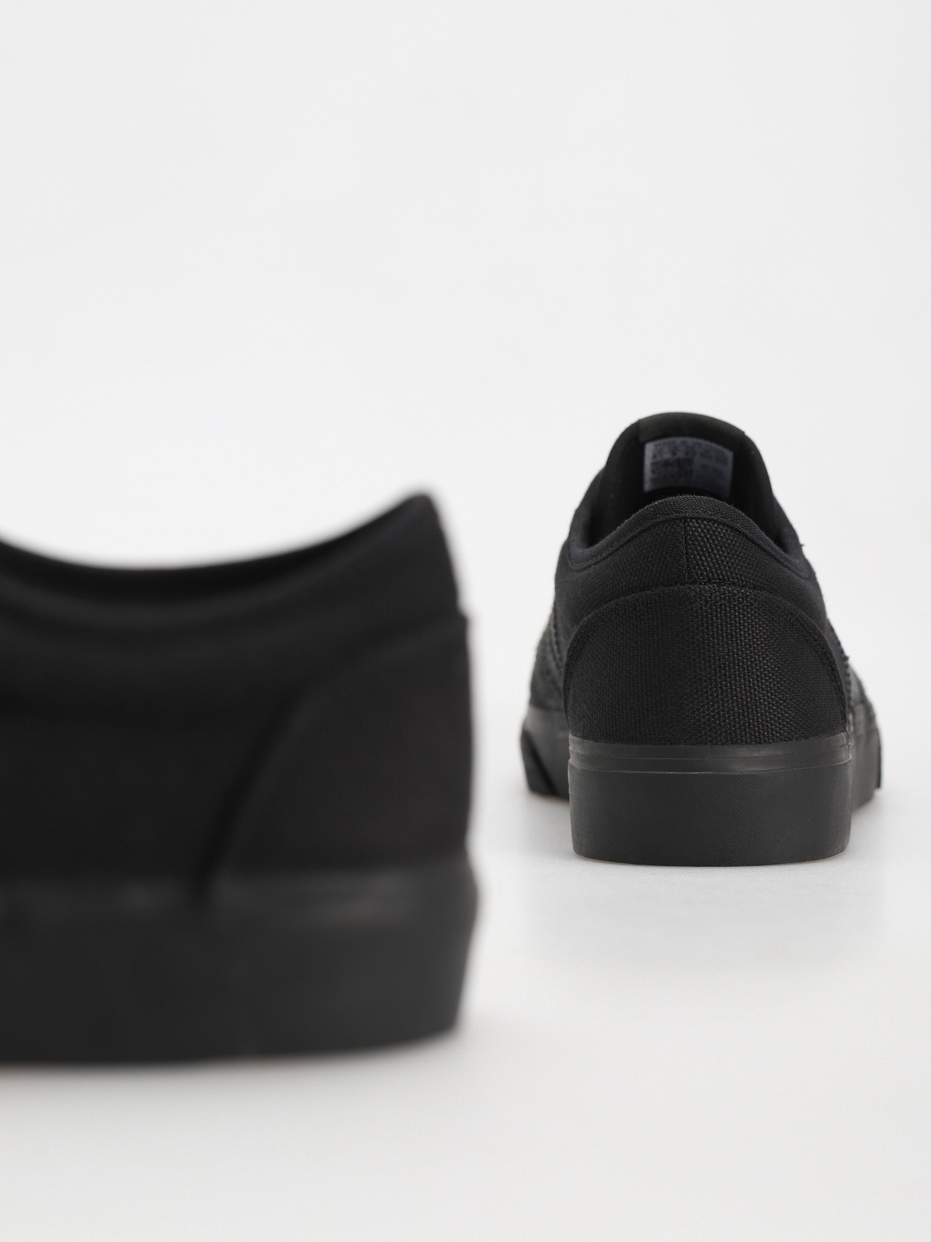 Boty adidas Adi Ease (cblack/carbon/cblack)