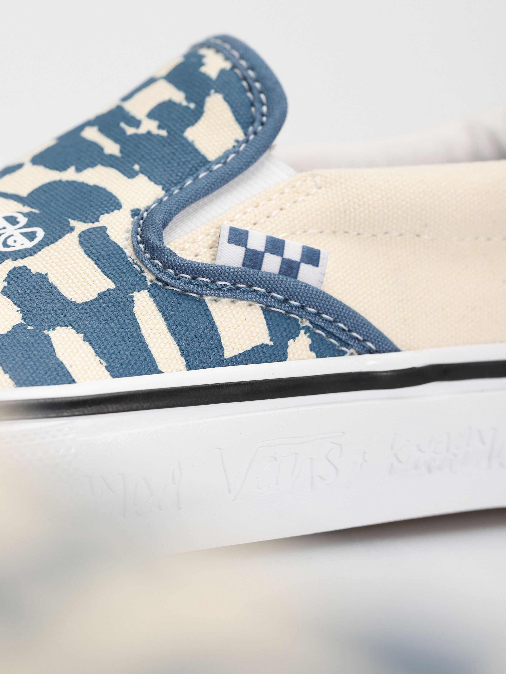 Boty Vans X KROOKED Skate Slip On (by natas for ray/blue)