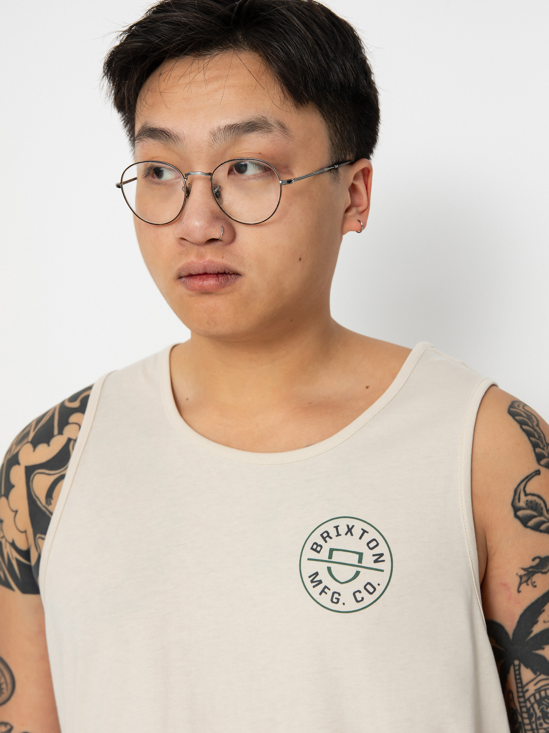 Tričko Brixton Crest (beige/trekking green/black)