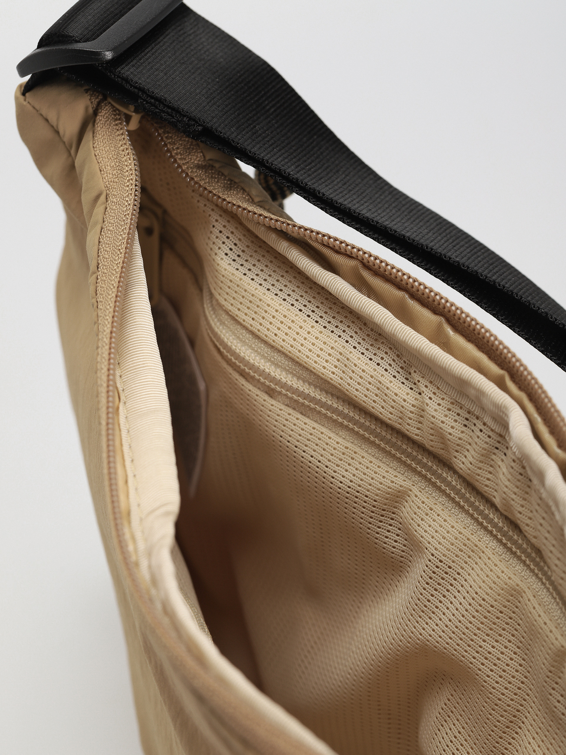 Taška The North Face Never Stop Crossbody Wmn (kelp tan/tnf black)