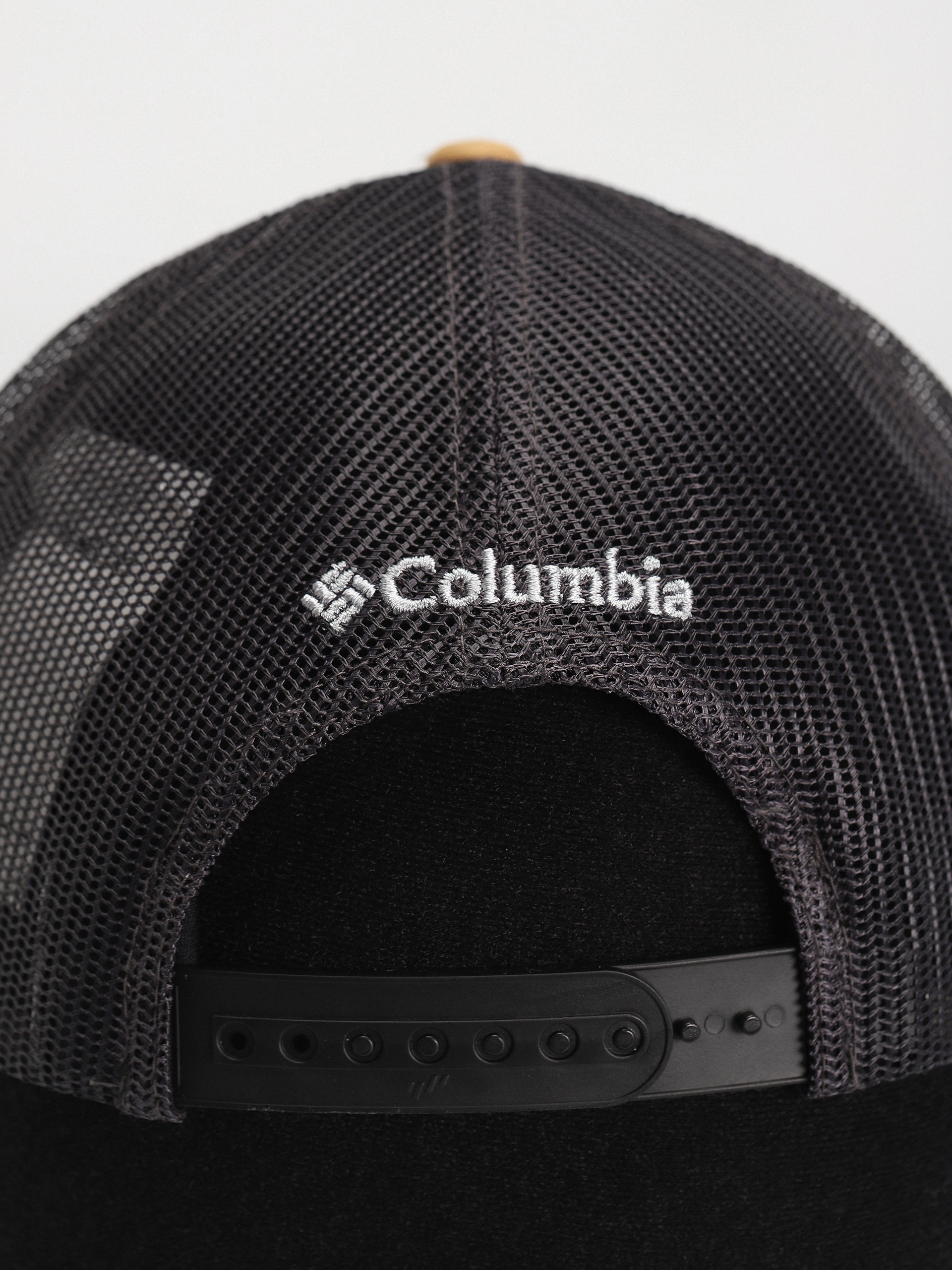 Kšiltovka  Columbia Flat Brim Snap Back (dark stone/light camel/west fish)